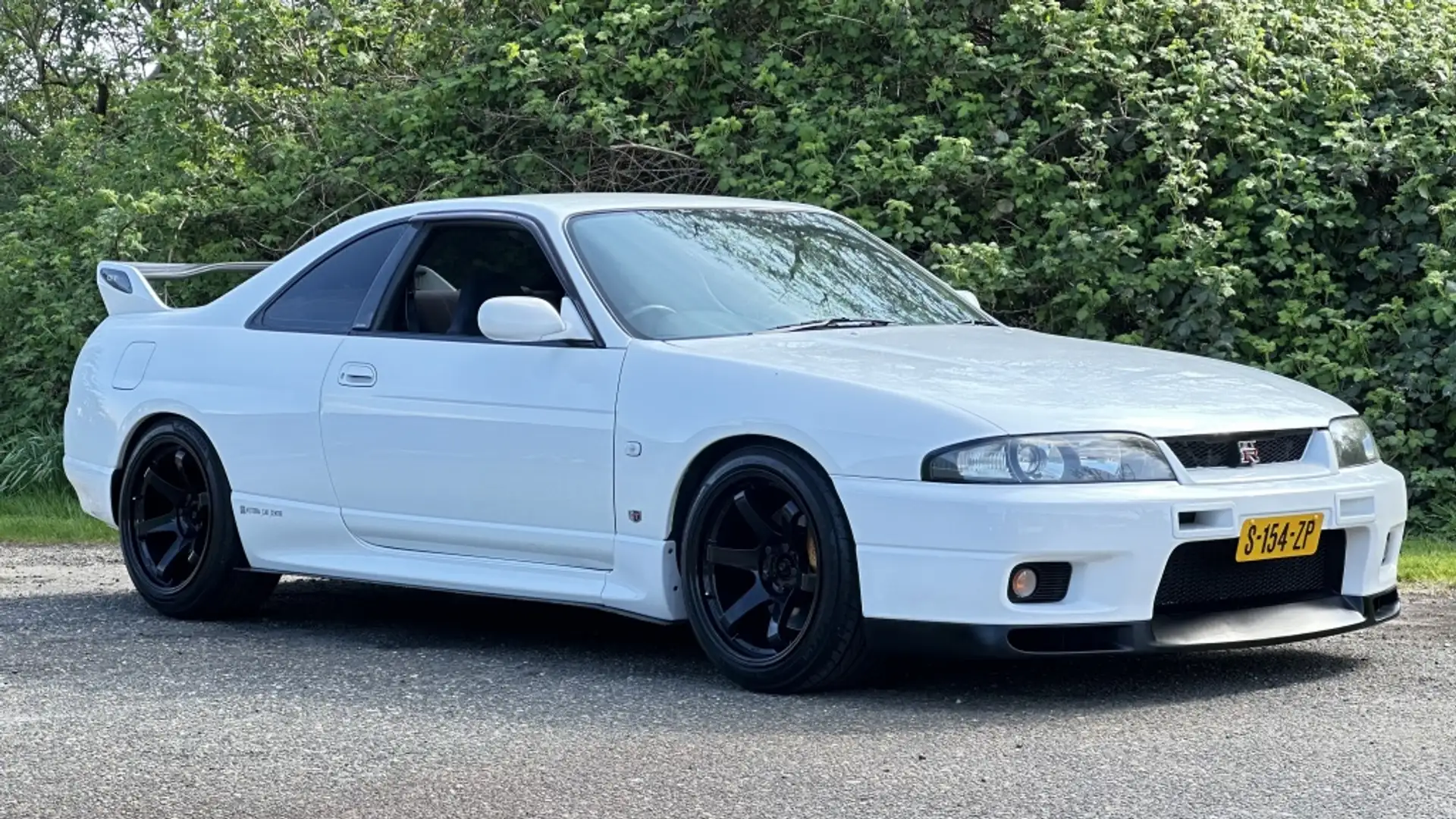 Nissan Skyline R33 GTR Serie 3 CARBON - NISMO Alb - 2