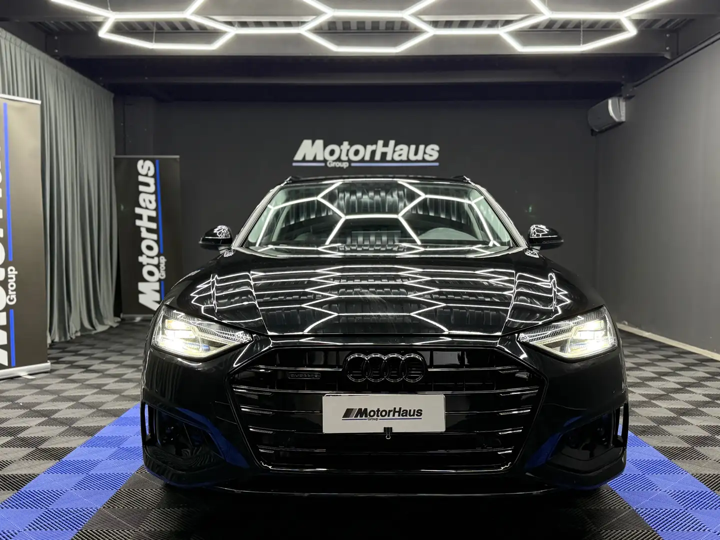 Audi A4 Avant 40 2.0 sport business plus Nero - 2