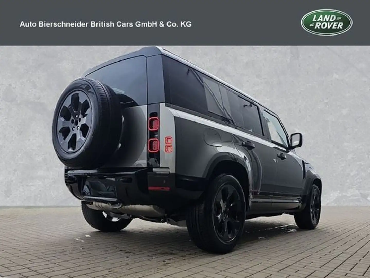 Land Rover Defender 110 D250 X-Dynamic SE Silber - 2