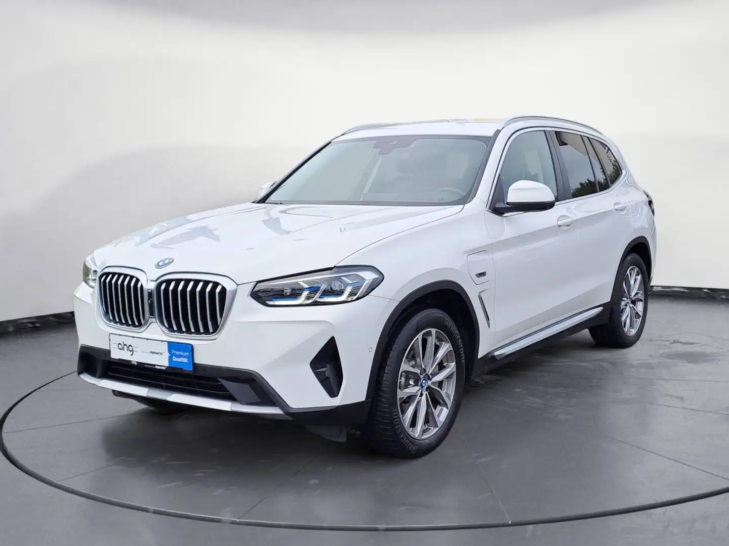 BMW X3 xDrive30e HuD AHK Laser HiFi 360° Weiß - 2