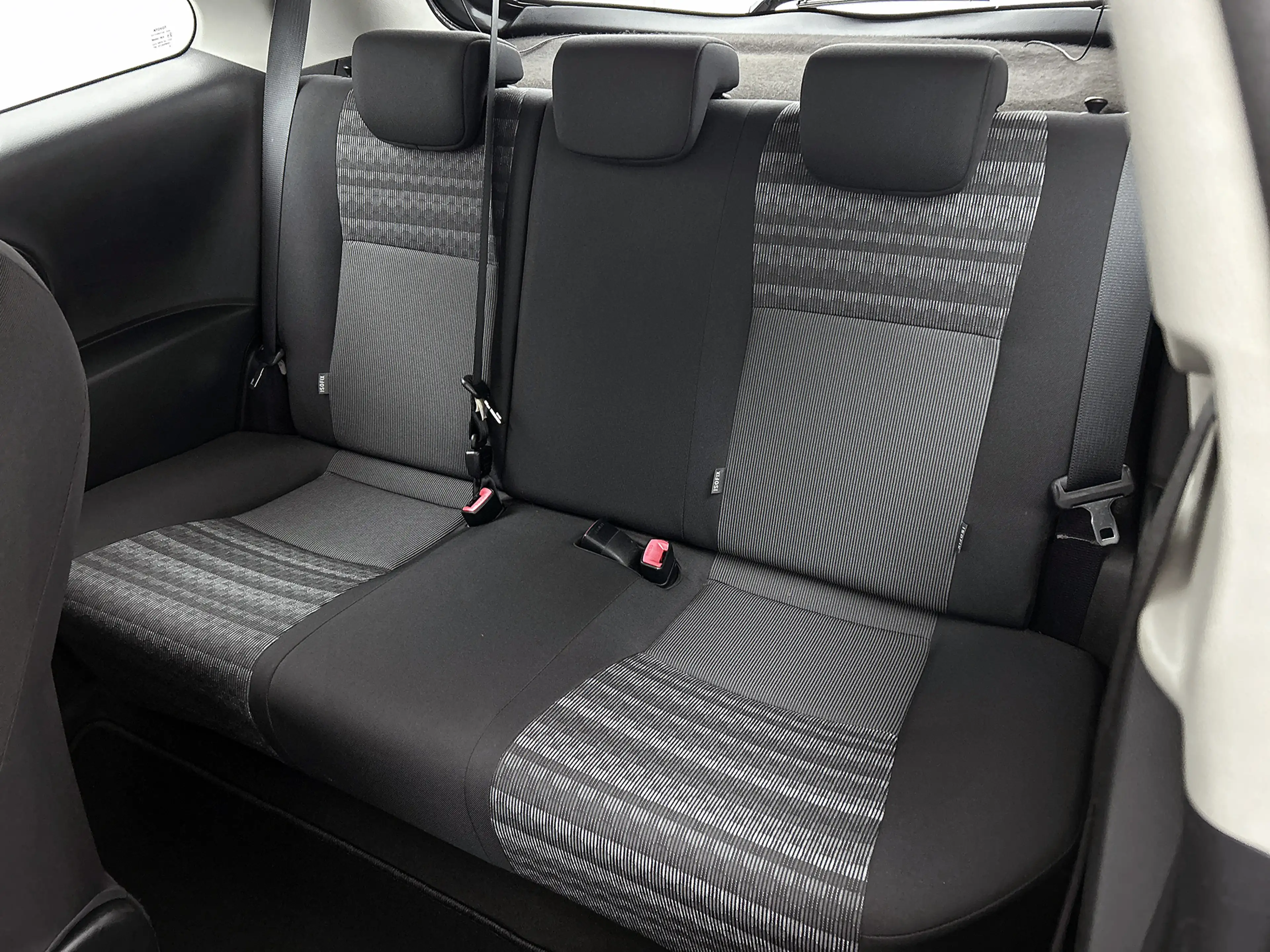 Toyota Yaris 1.3 VVT-i Aspiration — photo 9