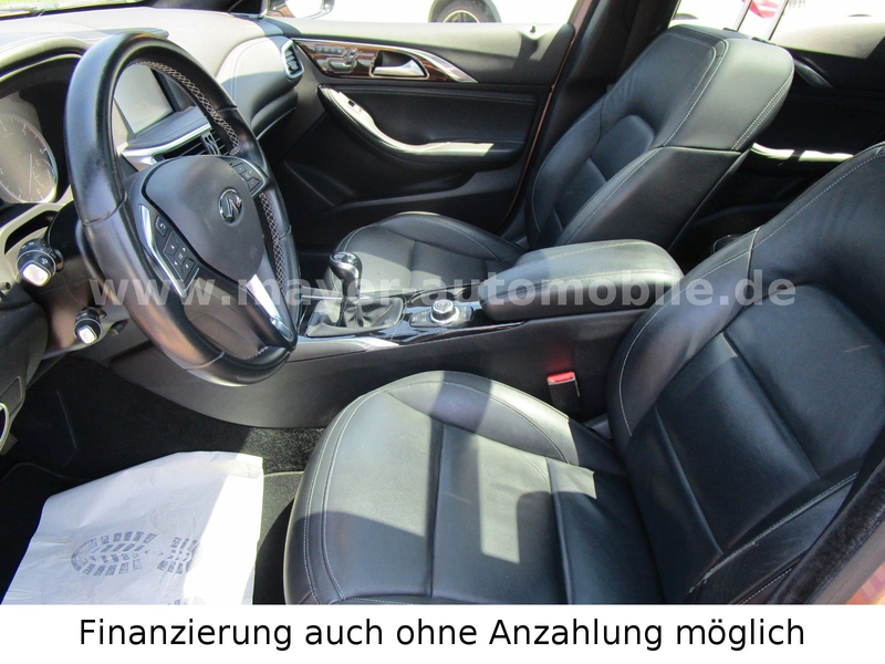 Infiniti Q30 d 1.5 *Leder*Panorama*Navi*Bose*SHZ*BT*VOLL* — photo 10