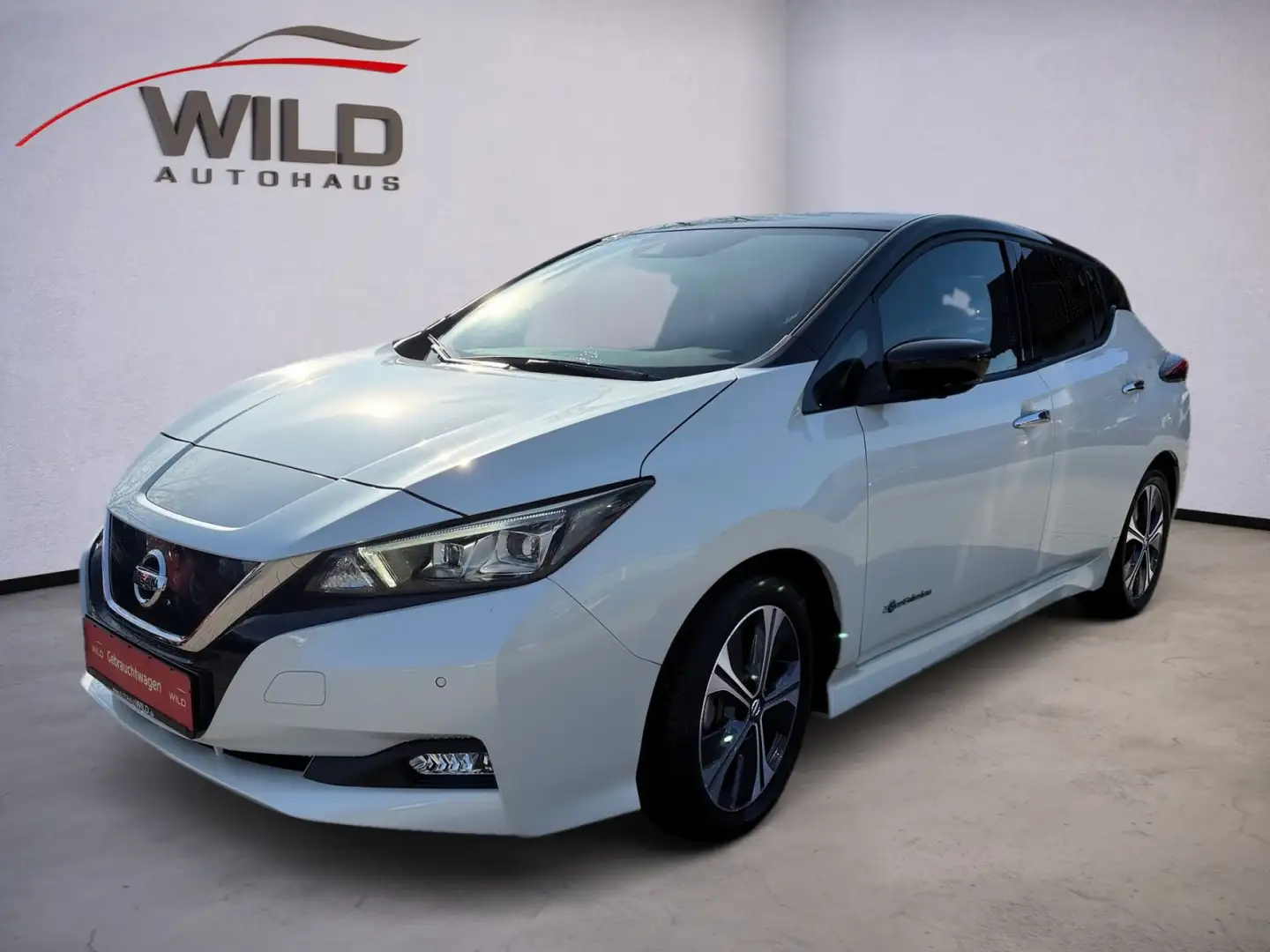 Nissan Leaf 40 kWh N-Connecta PDC, Cam, Navi, i-Pedal Weiß - 2