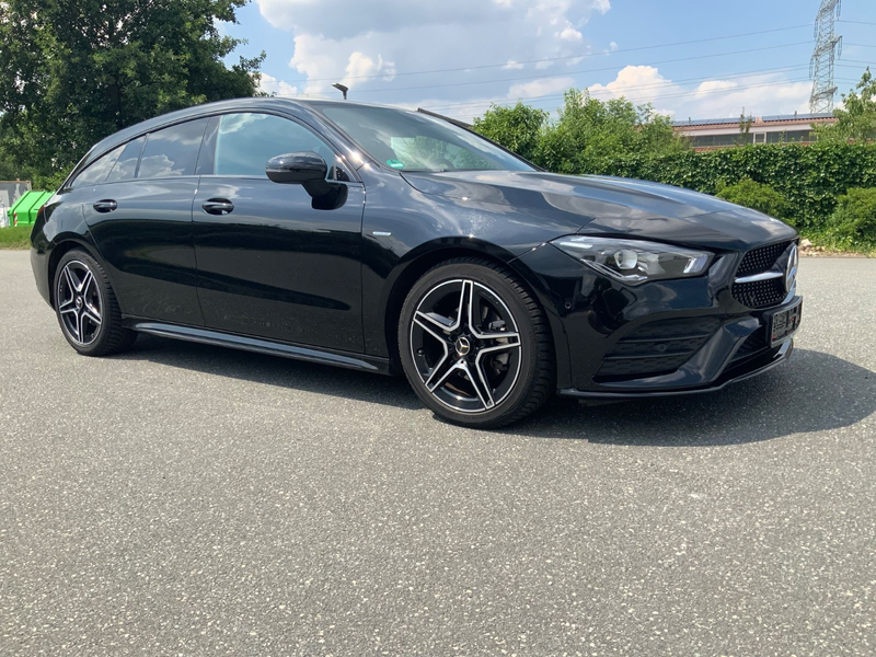 Mercedes-Benz CLA 200 — photo 2