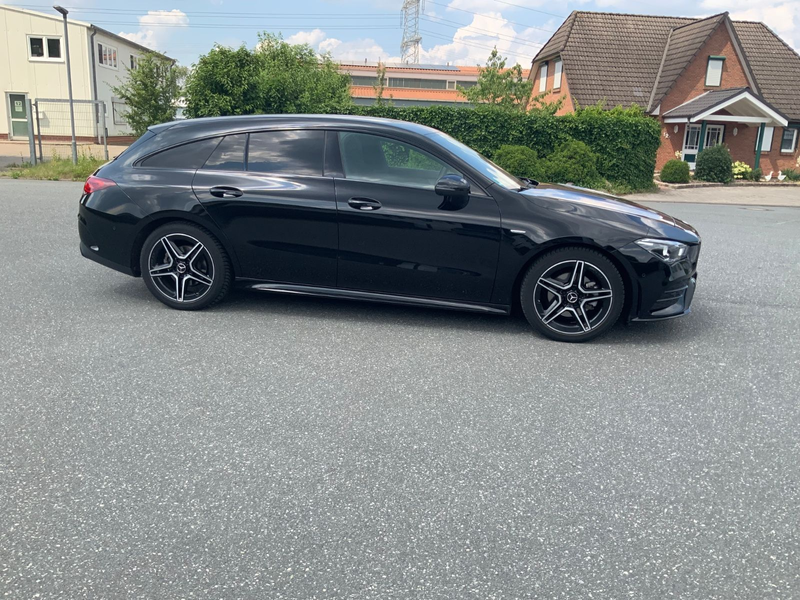 Mercedes-Benz CLA 200 — photo 9