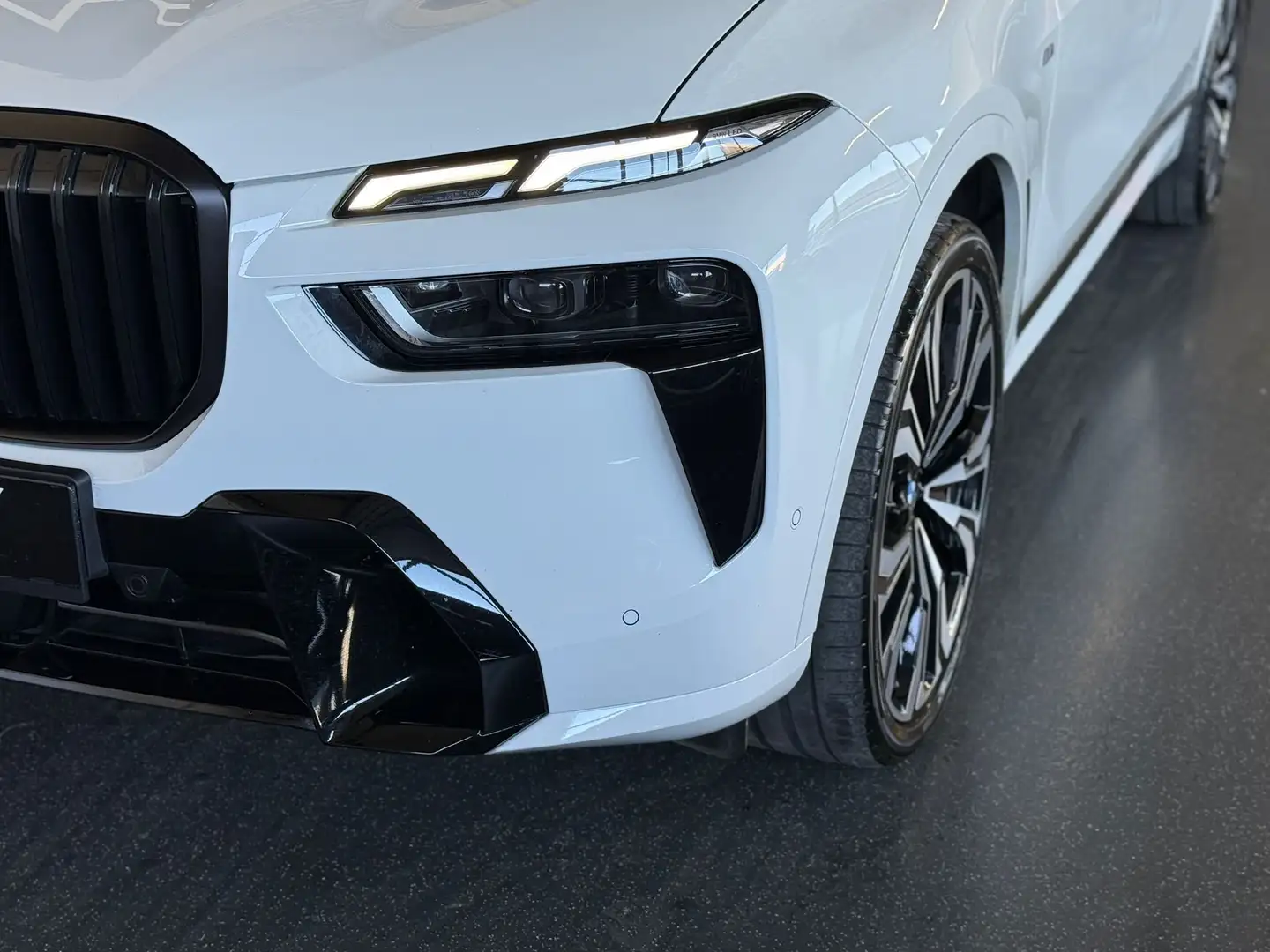 BMW X7 40d LCI M Paket 1 Besitz Tausch mgl. Weiß - 2