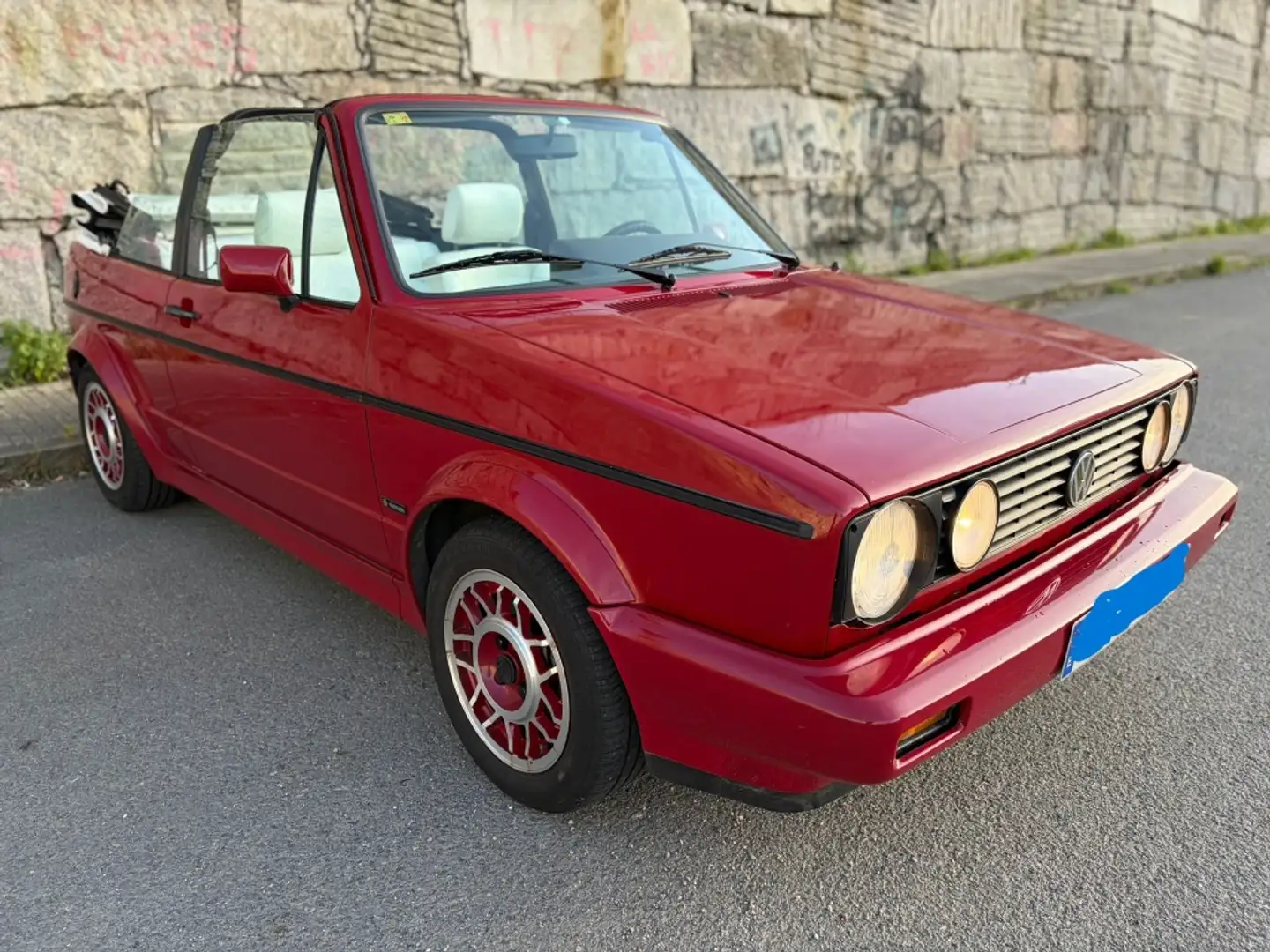 Volkswagen Golf Mk1 Cabrio Rojo - 1