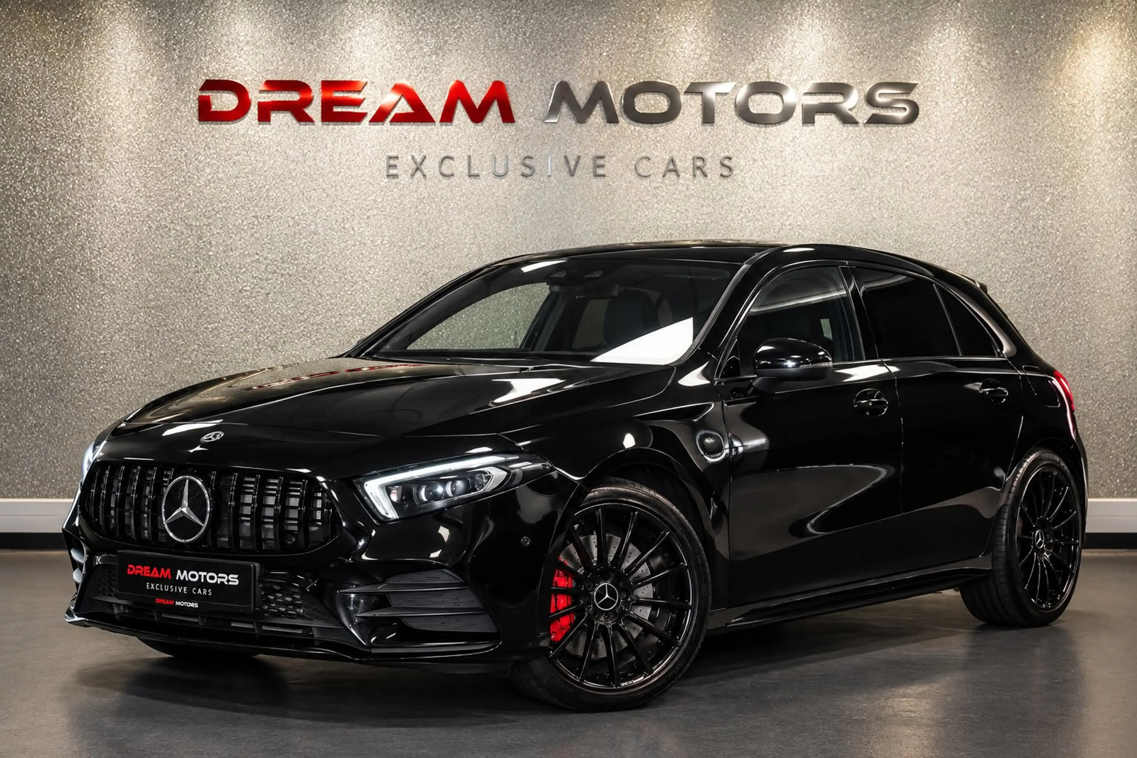 Mercedes-Benz A 250 e AMG 218pk | A45 AMG | STERRENHEMEL | MEMORY | BU