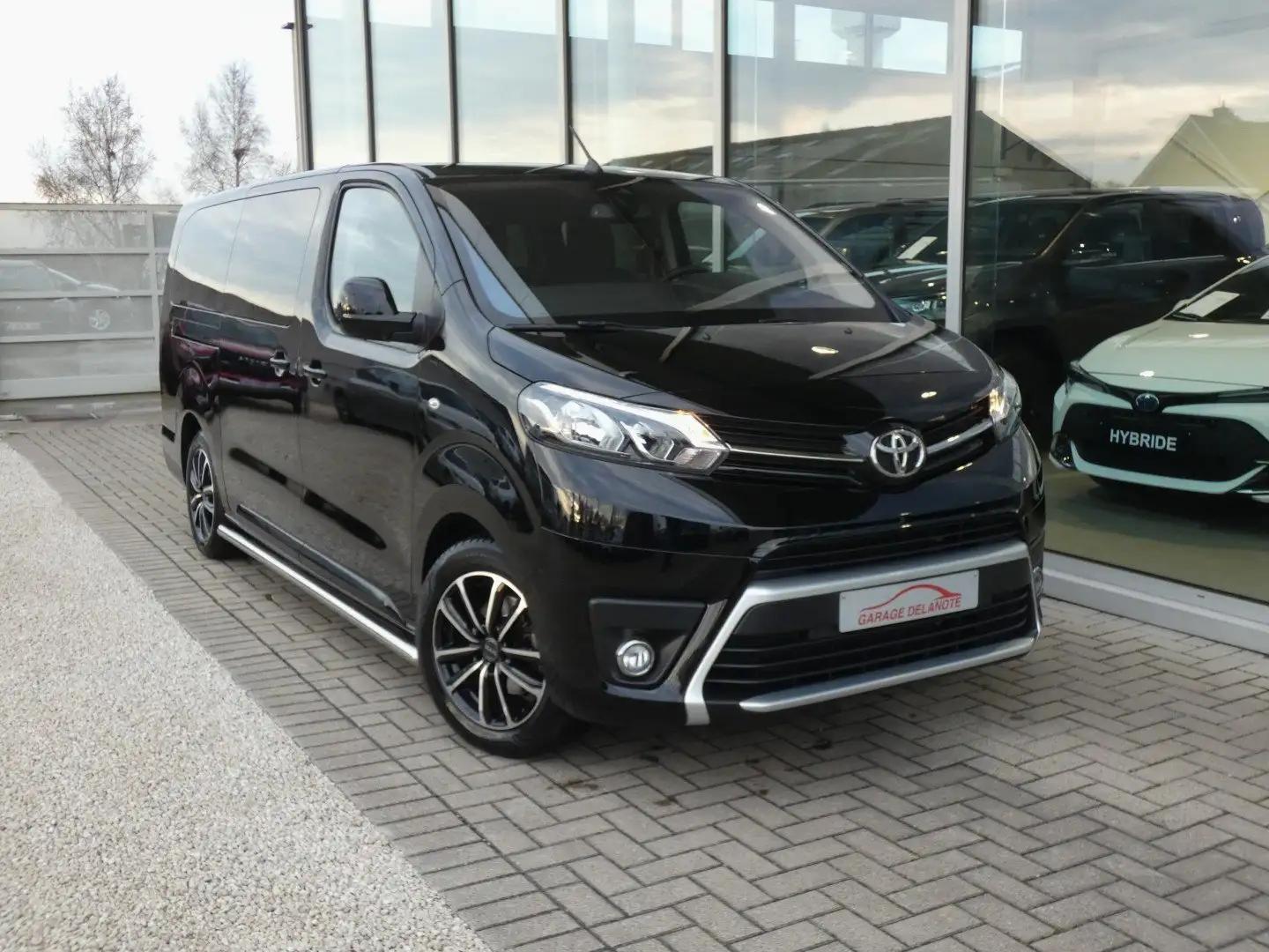Toyota Proace Verso 2.0 D-4D LWB Shuttle 9PL GPS CAMERA CARPLAY Negru - 2