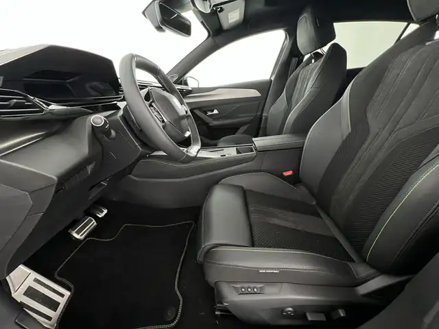 Peugeot 308 view 8