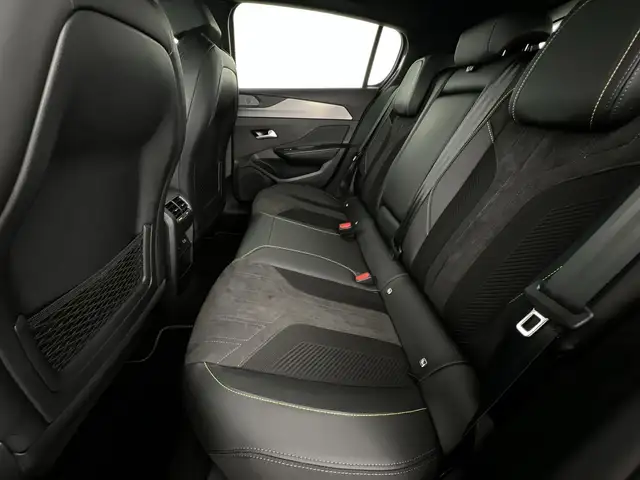 Peugeot 308 view 9