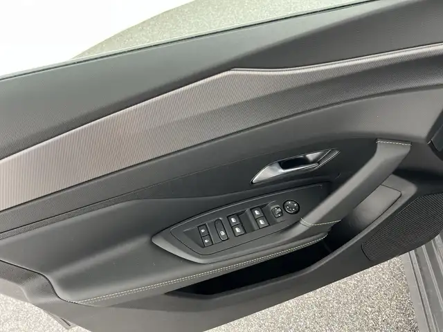 Peugeot 308 view 10