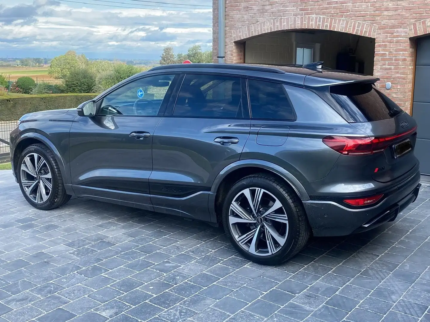 Audi SQ6 e-tron SQ6 e-Tron 100 kWh Quattro Edition one grey Gris - 1