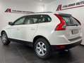 Volvo XC60 XC60 2.4 d4 (d3) Momentum awd 163cv geartronic Weiß - thumbnail 4