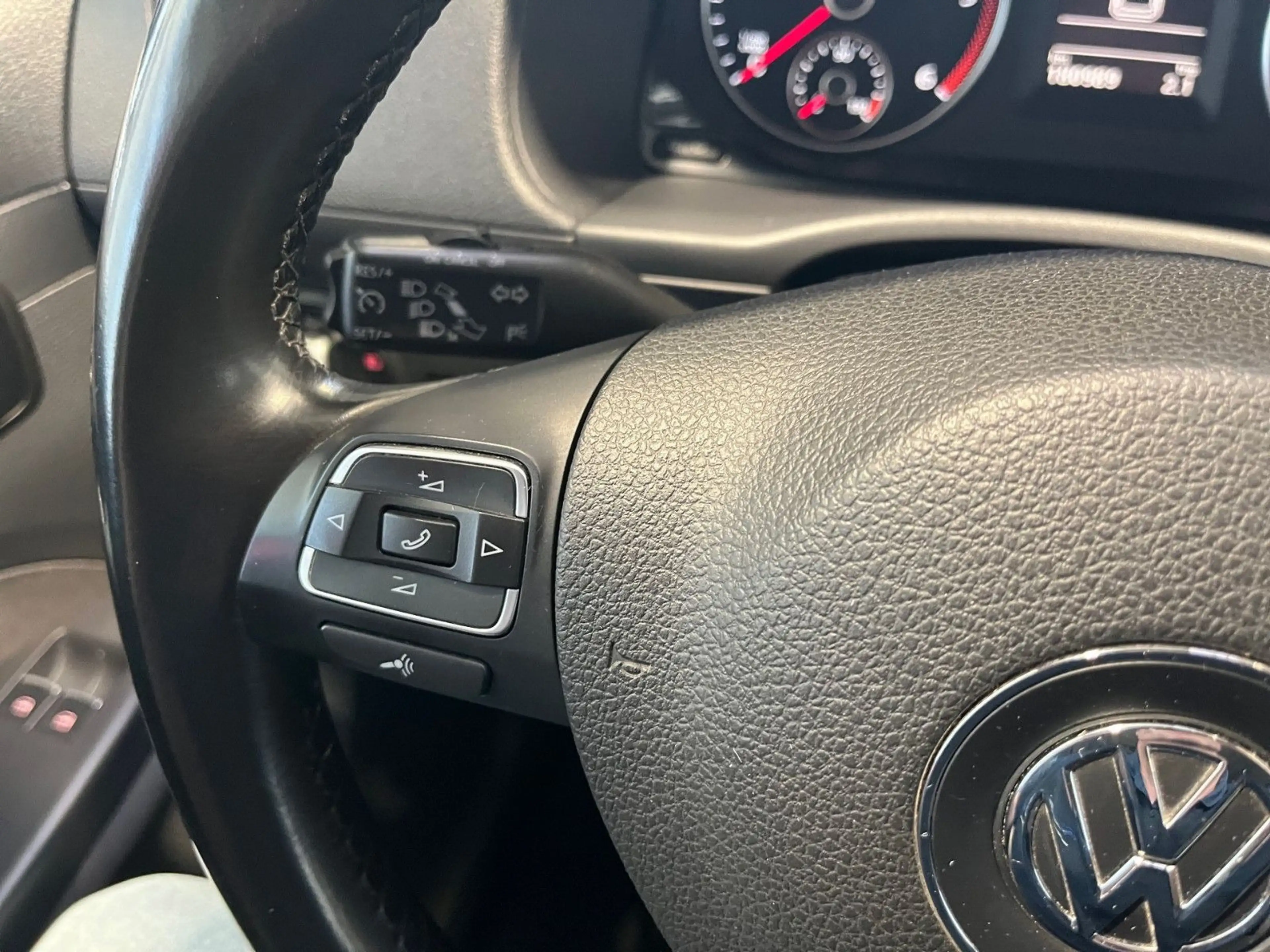 Volkswagen Caddy Kombi Highline NAVI DSG AHK sehr gepflegt — photo 15