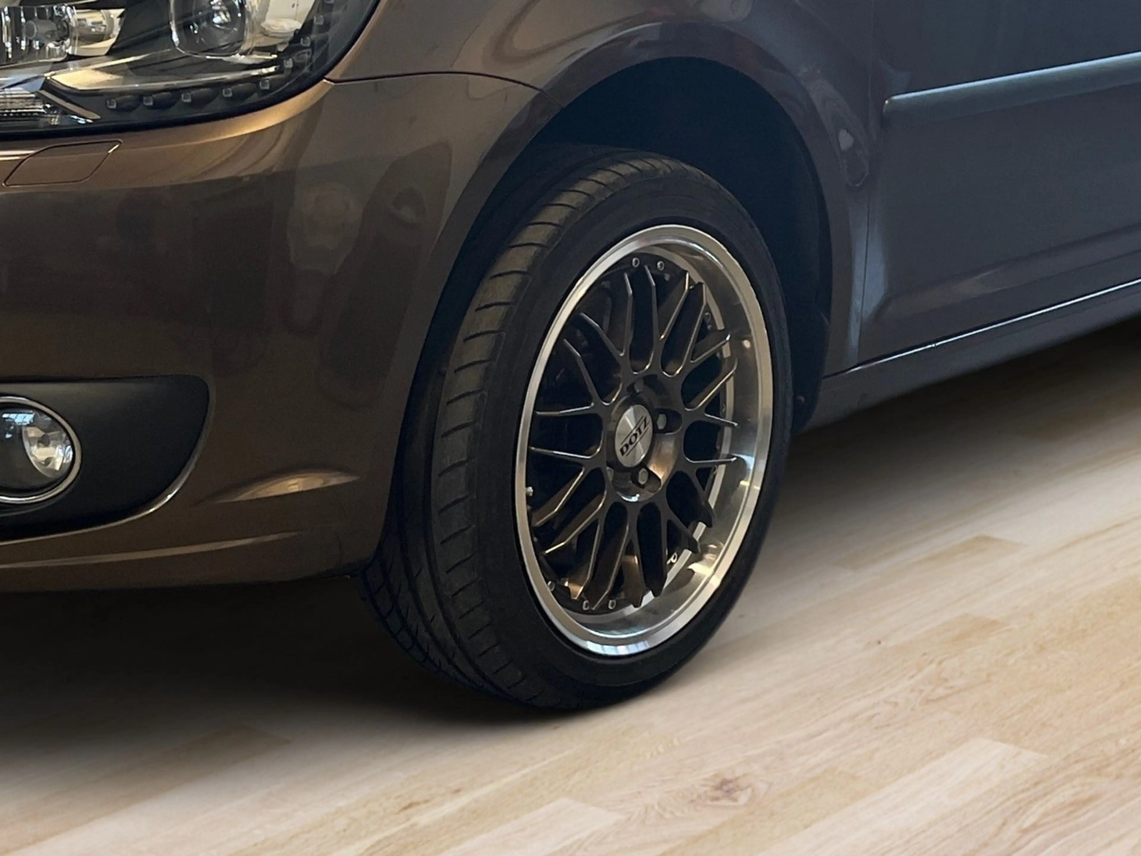 Volkswagen Caddy Kombi Highline NAVI DSG AHK sehr gepflegt — photo 6