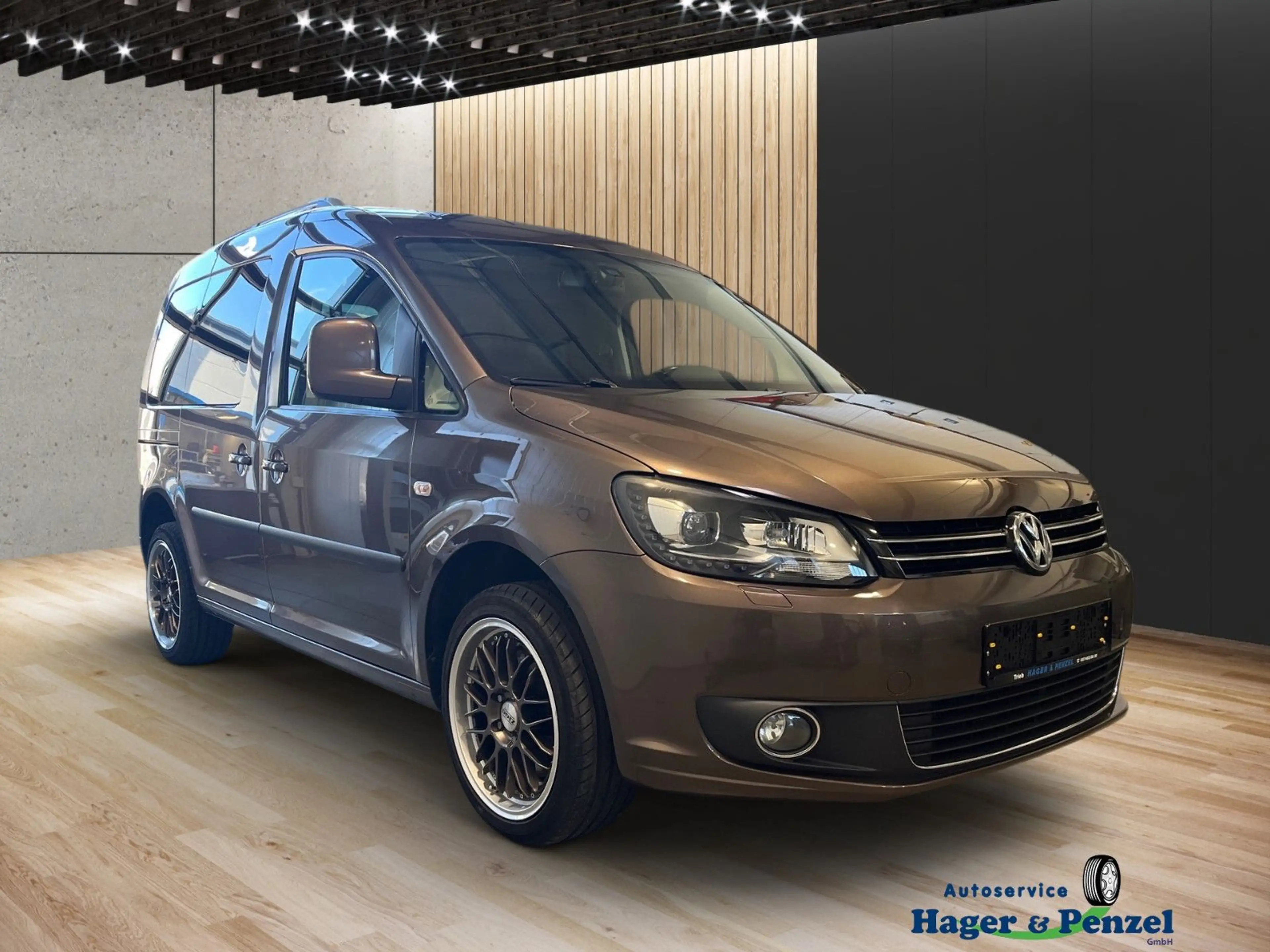 Volkswagen Caddy Kombi Highline NAVI DSG AHK sehr gepflegt — photo 2