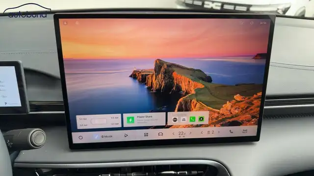 Geely E5 view 13
