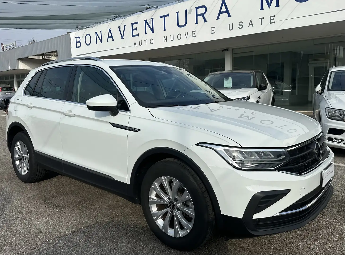 Volkswagen Tiguan 2.0 tdi 150cv dsg PREZZO REALE SENZA FINANZIAMENTO Wit - 1