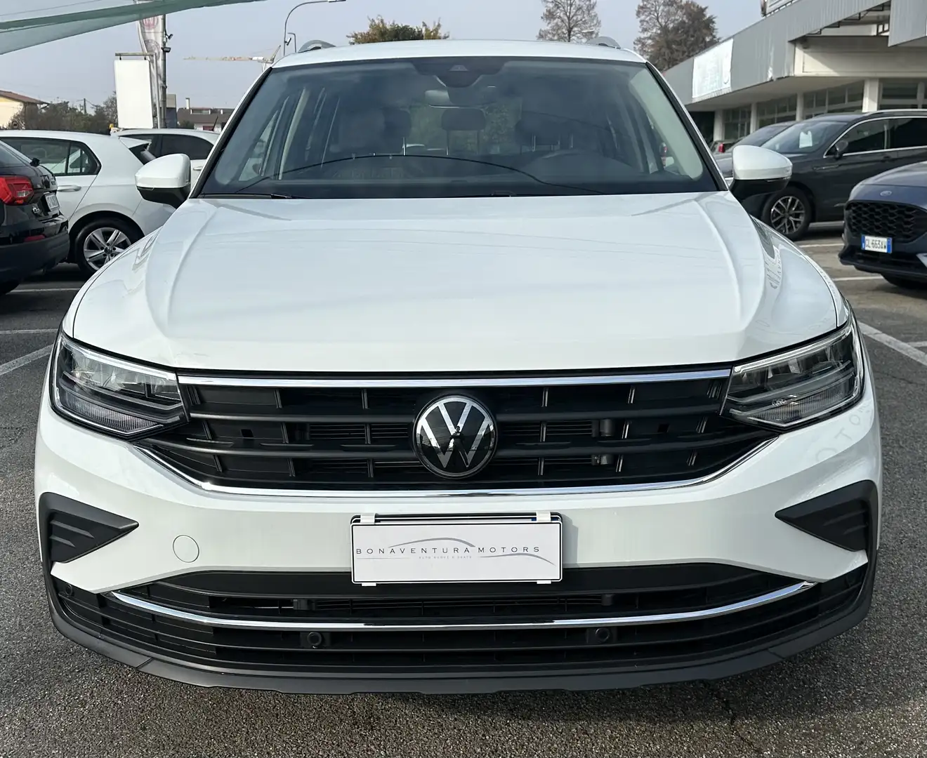 Volkswagen Tiguan 2.0 tdi 150cv dsg PREZZO REALE SENZA FINANZIAMENTO Wit - 2