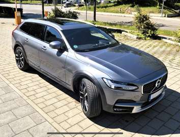 D5 AWD Geartronic Panorama, HUD, 360 Camera