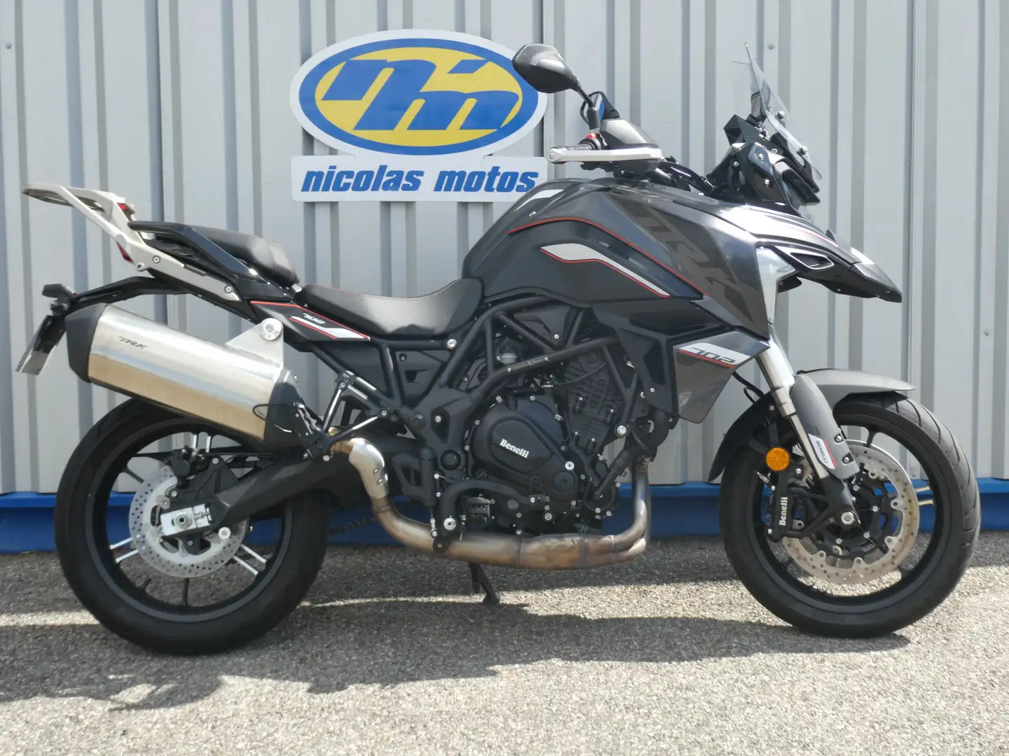 Benelli TRK 702 Noir - 1
