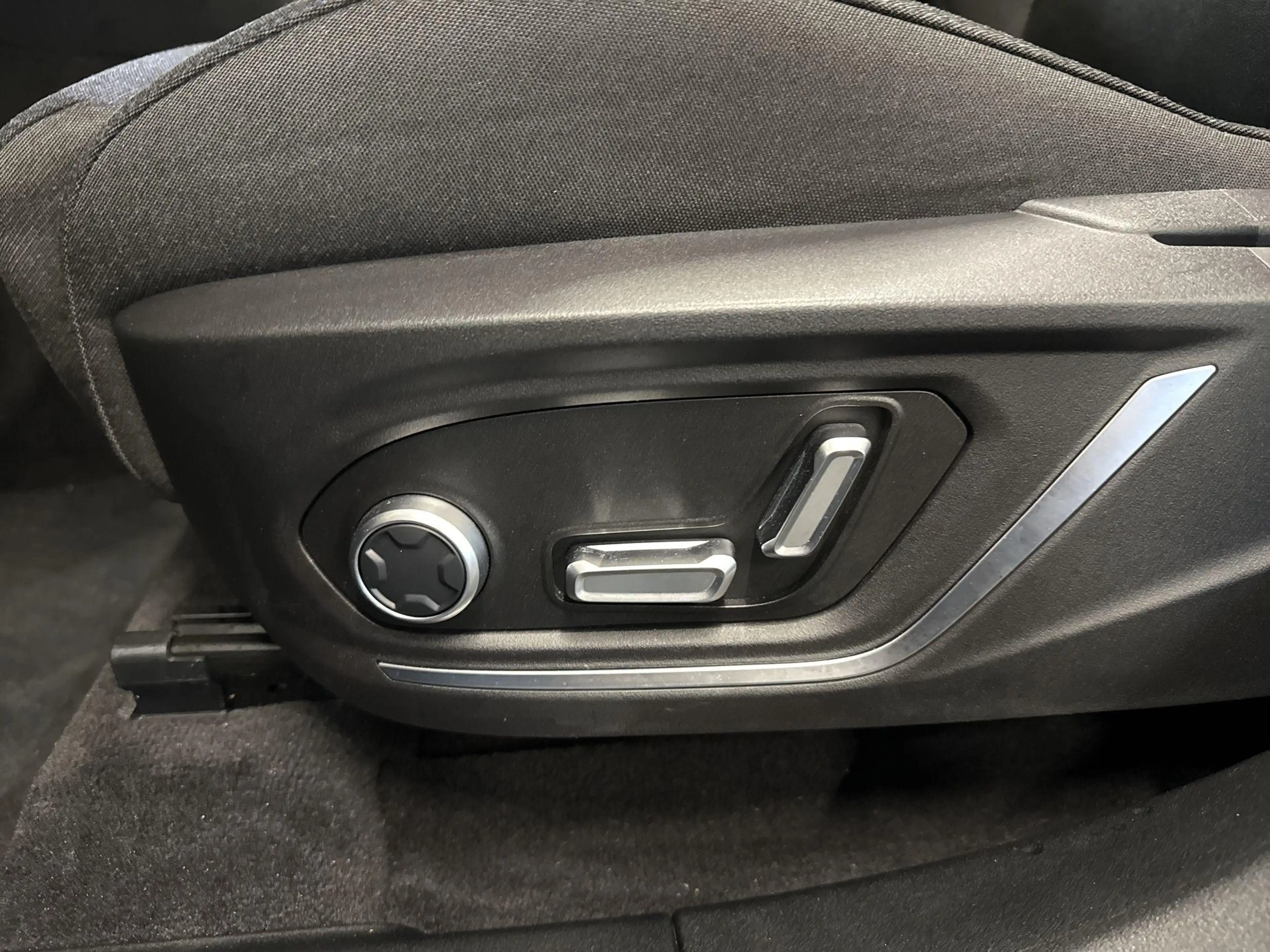 Lynk & Co 01 1.5 PHEV MY22 | 6,6 KWH | PANO | 360 CAMERA | ACC — photo 25