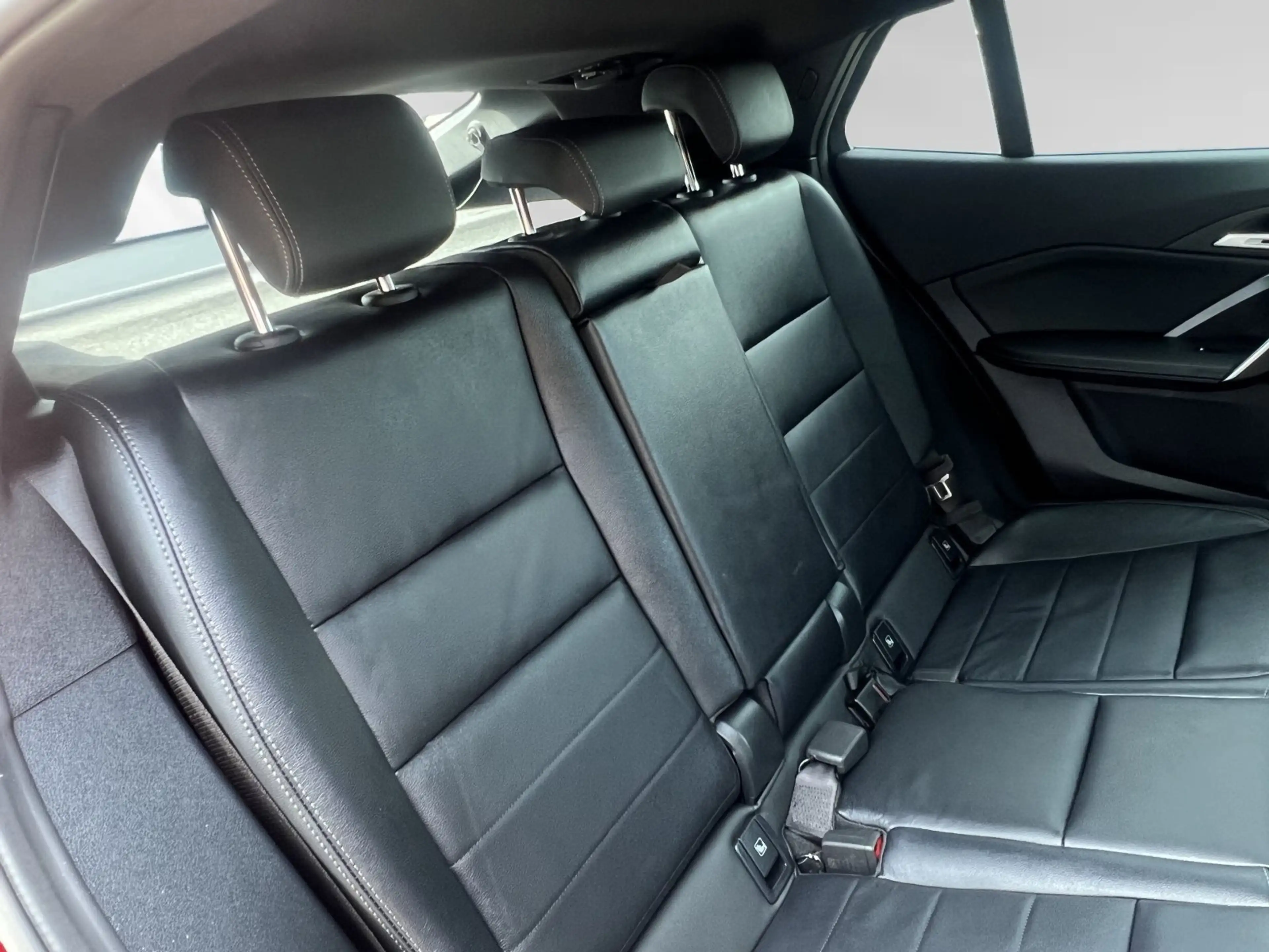 BMW iX2 eDrive20 Inkl. € 1.190 Zubehörbonus*|M Sport|AHK|P — photo 15
