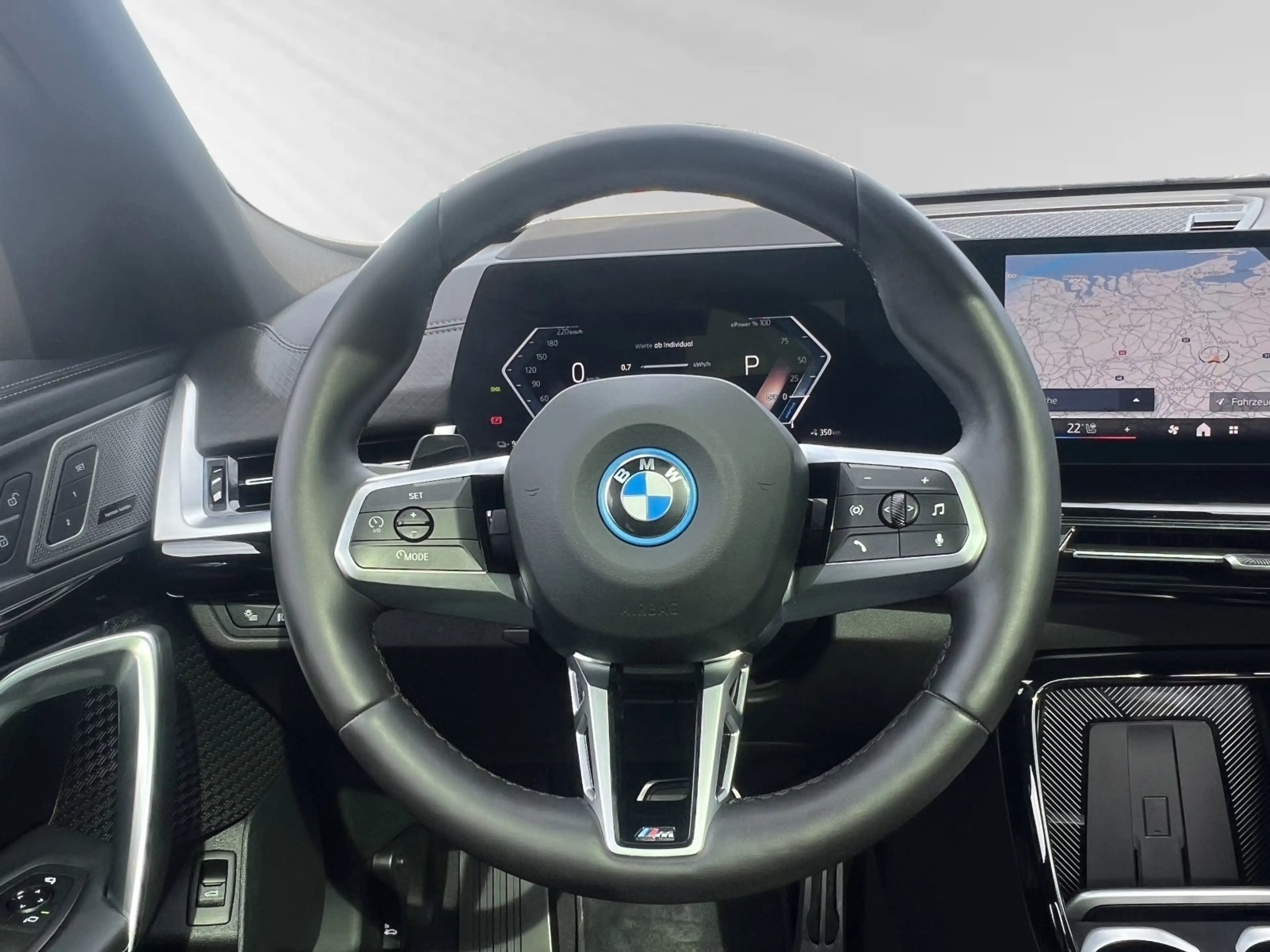 BMW iX2 eDrive20 Inkl. € 1.190 Zubehörbonus*|M Sport|AHK|P — photo 12