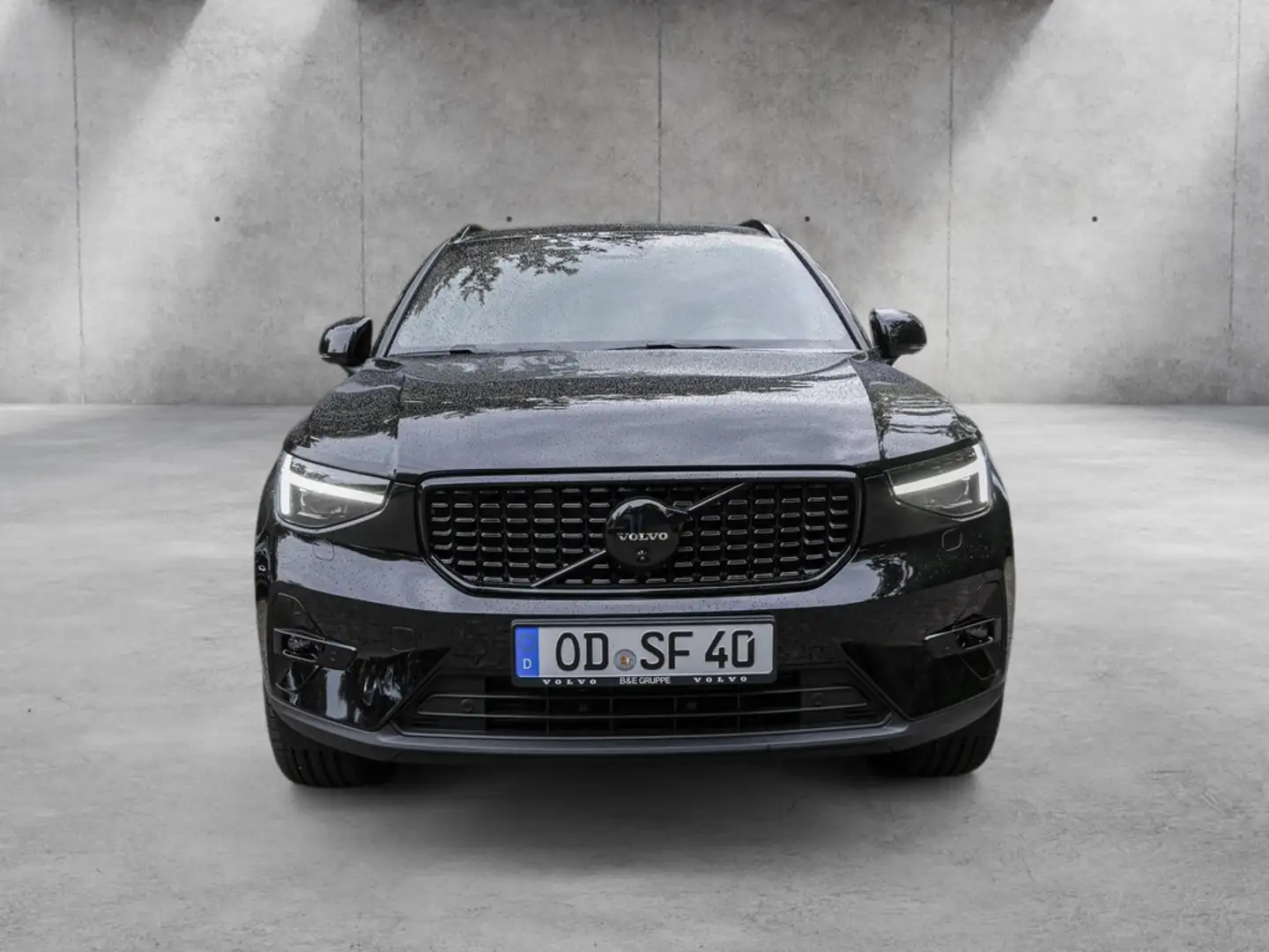 Volvo XC40 B4 Plus Black Edition ACC BLIS 360° NAVI Noir - 2