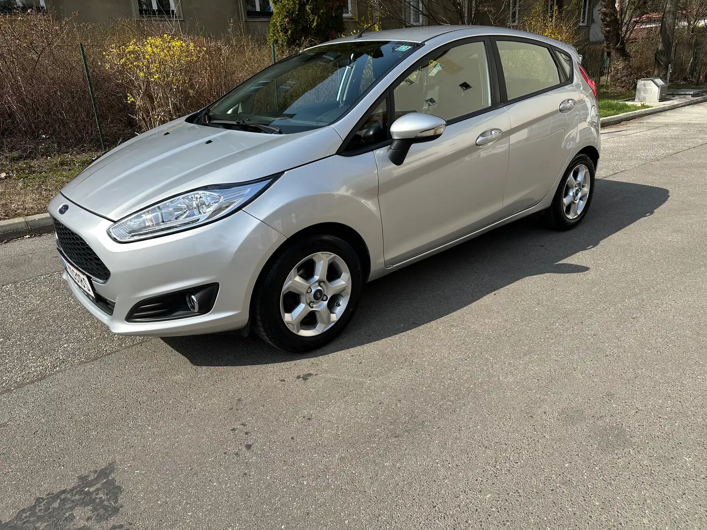 Ford Fiesta Fiesta Trend 1,25 Trend Silber - 1