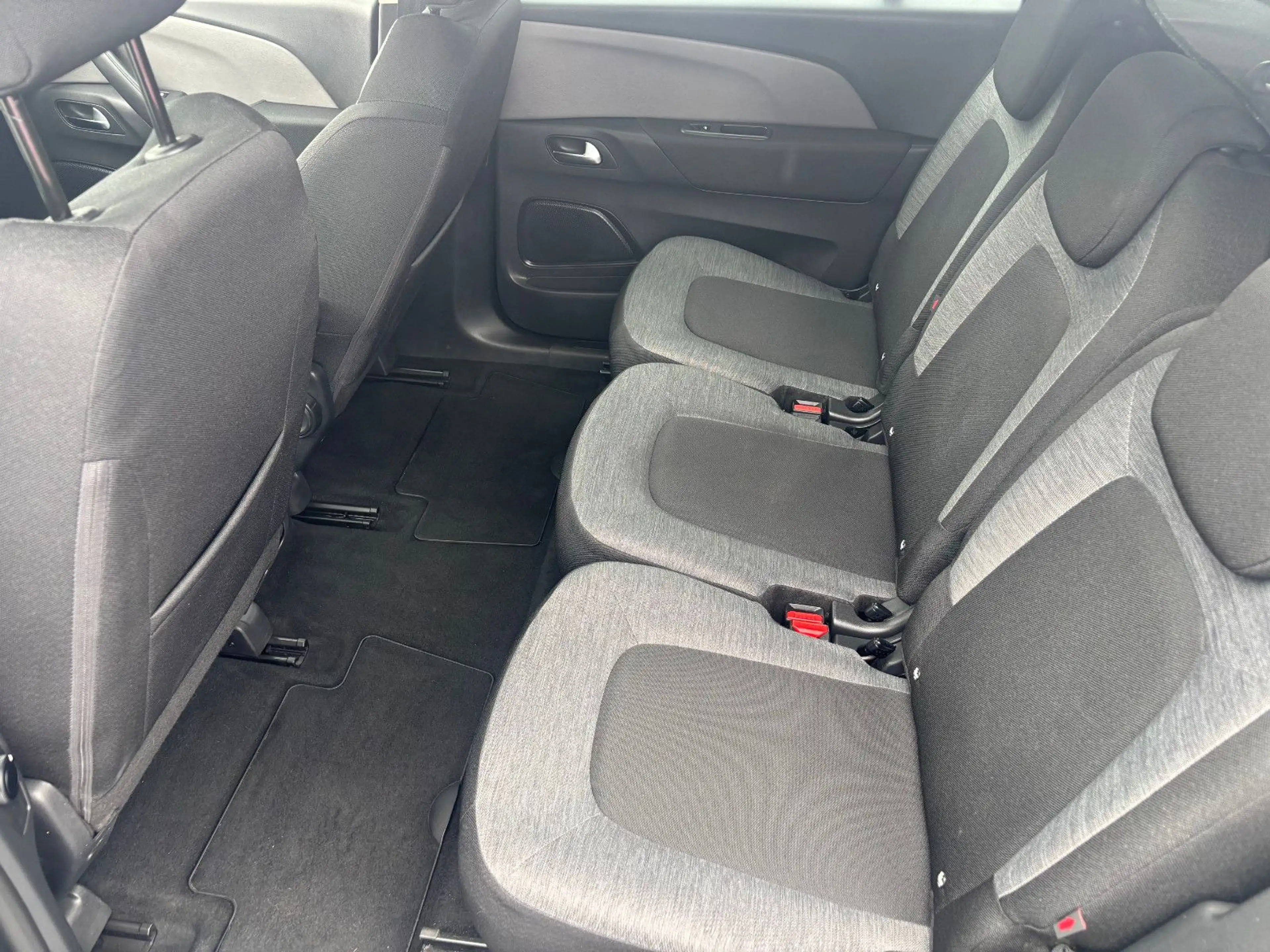 Citroen C4 SpaceTourer Grand C4 Spacetourer 1.5 BlueHDI 96 kW*7 Sitze — photo 14