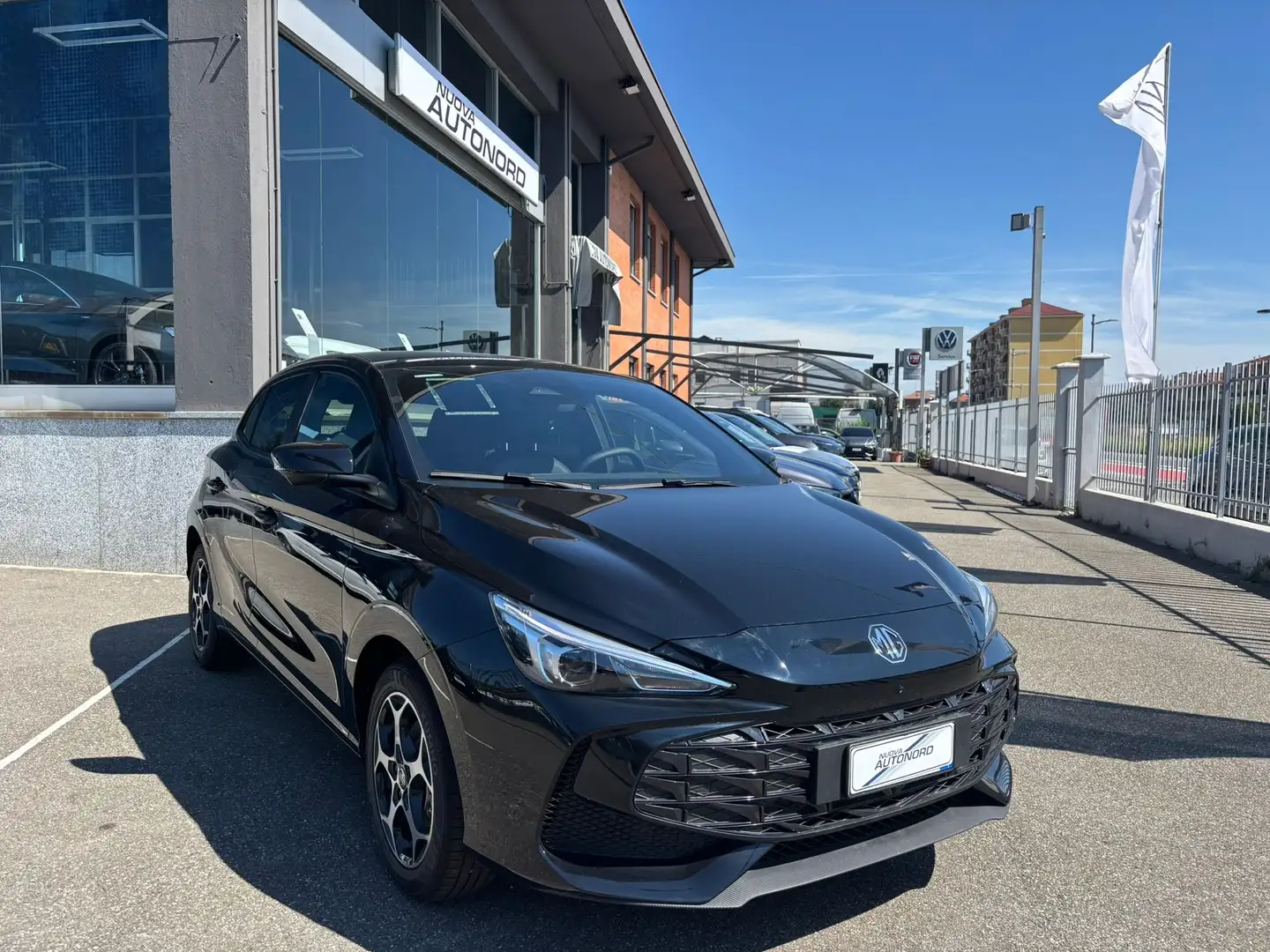 MG MG3 MG3 1.5 hybrid+ Luxury auto km0 Zwart - 2