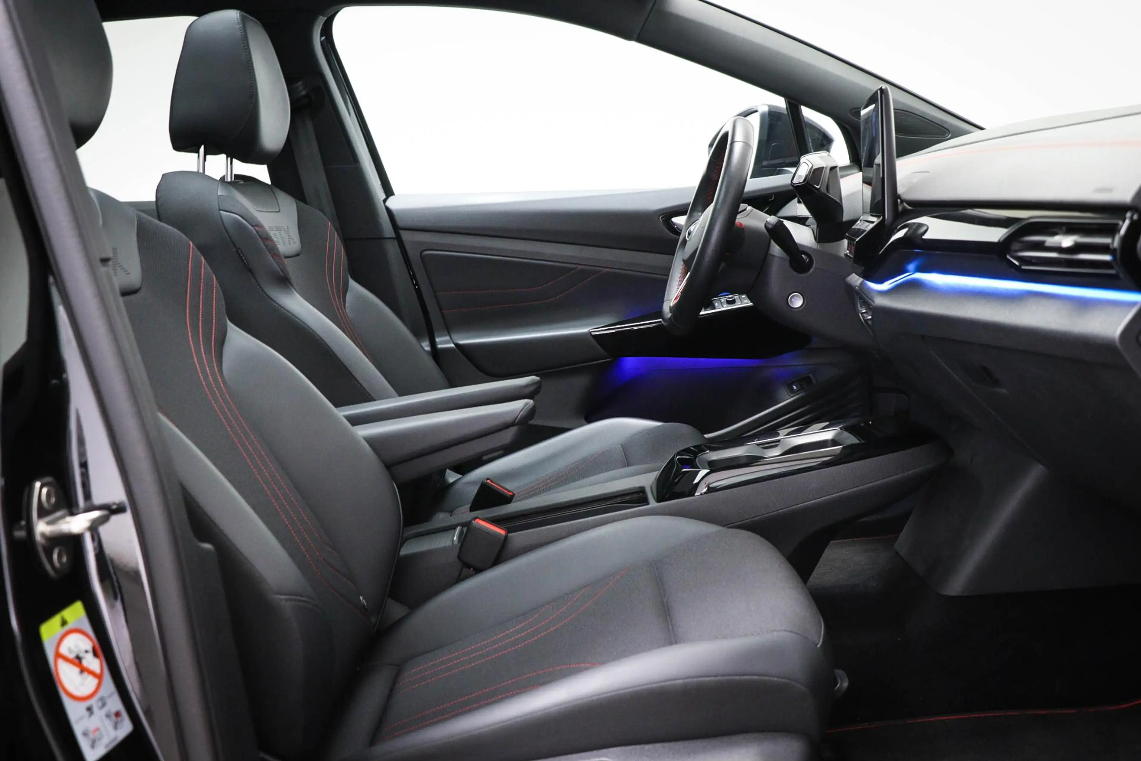 Volkswagen ID.4 GTX 4Motion 77 kWh | SPORT PLUS / DESIGN PLUS- PAC — photo 4