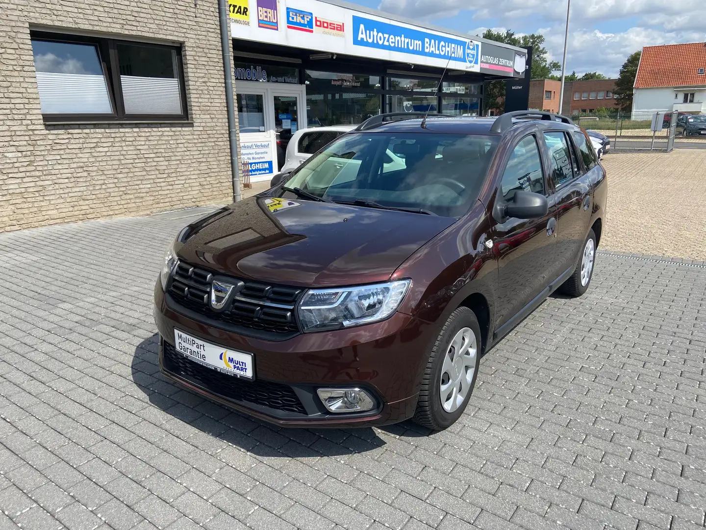 Dacia Logan Kombi MCV TCe 90 (S Brązowy - 1