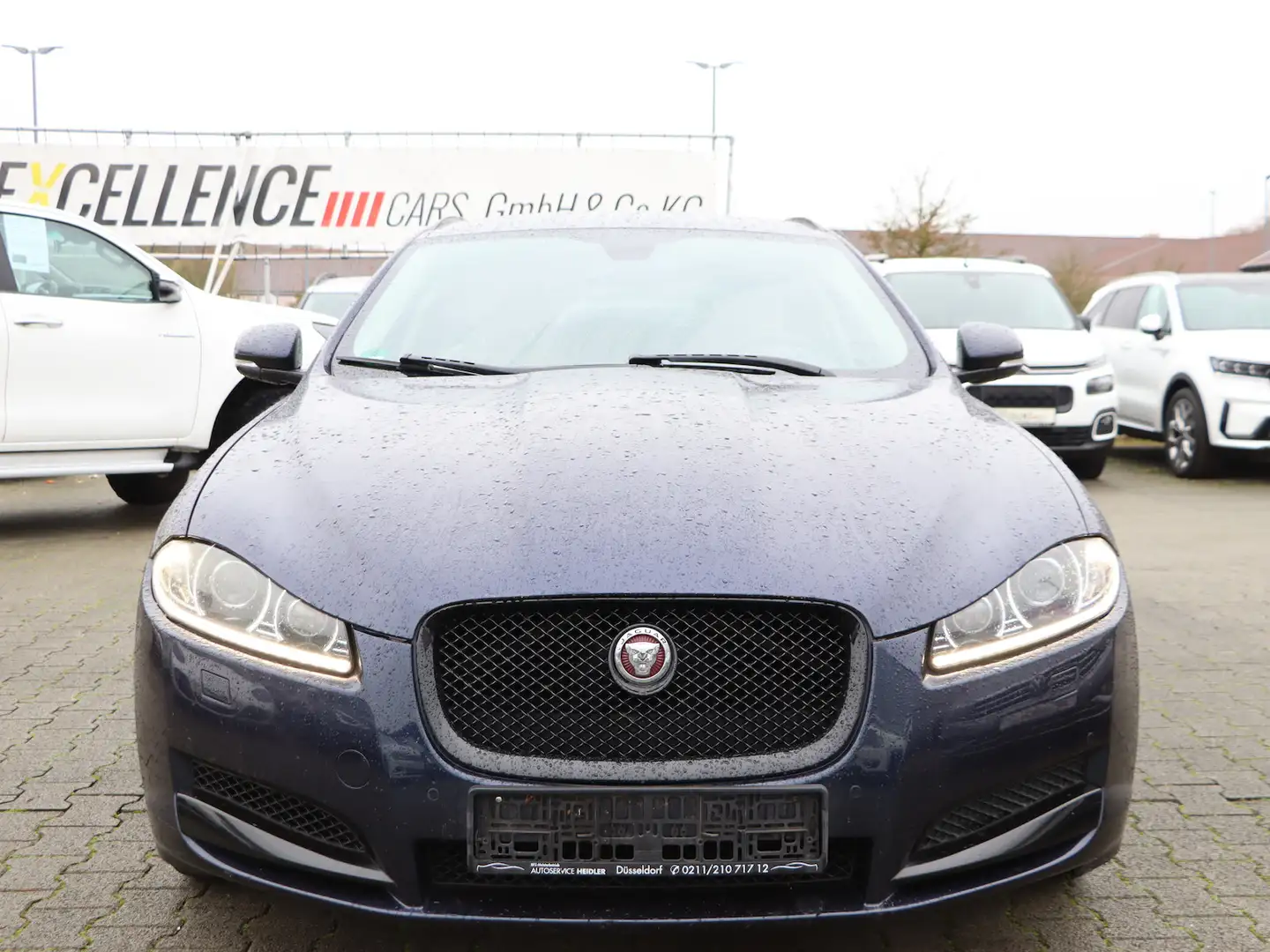 Jaguar XF SPORTBRAKE 3.0 V6 Diesel S Blauw - 2