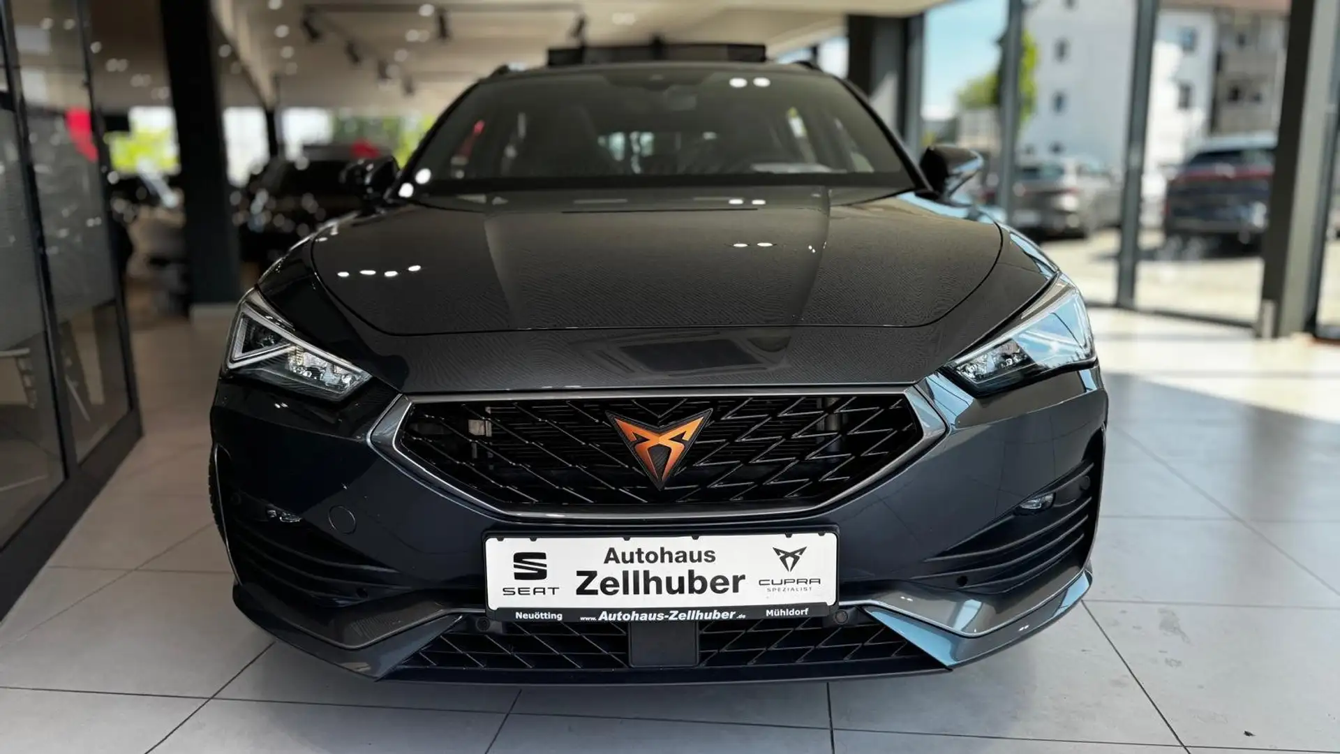 CUPRA Leon ST 1.4 e-Hybrid VZ *FahrXL*Pano* Grau - 2