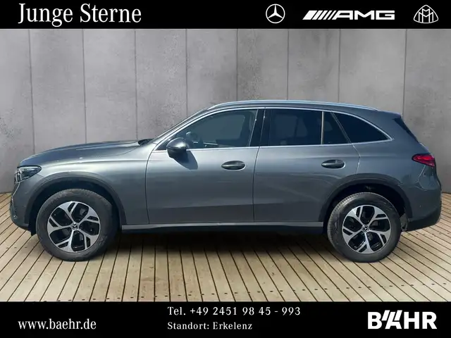 Mercedes-Benz GLC view 2