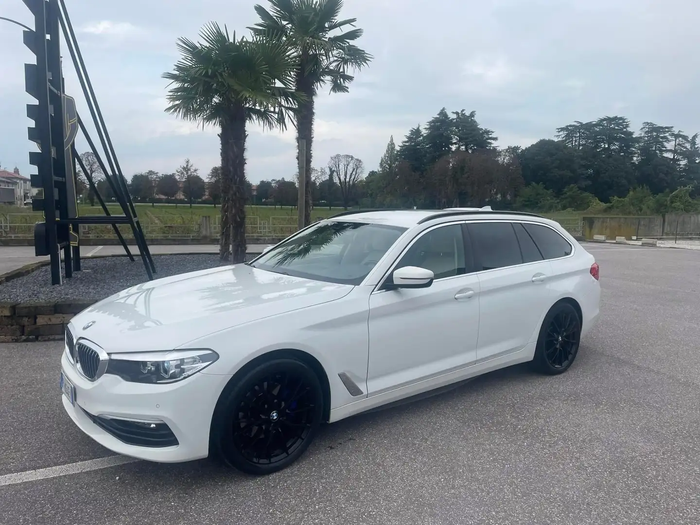 BMW 520 520d Touring Business 184cv auto E6 - 1