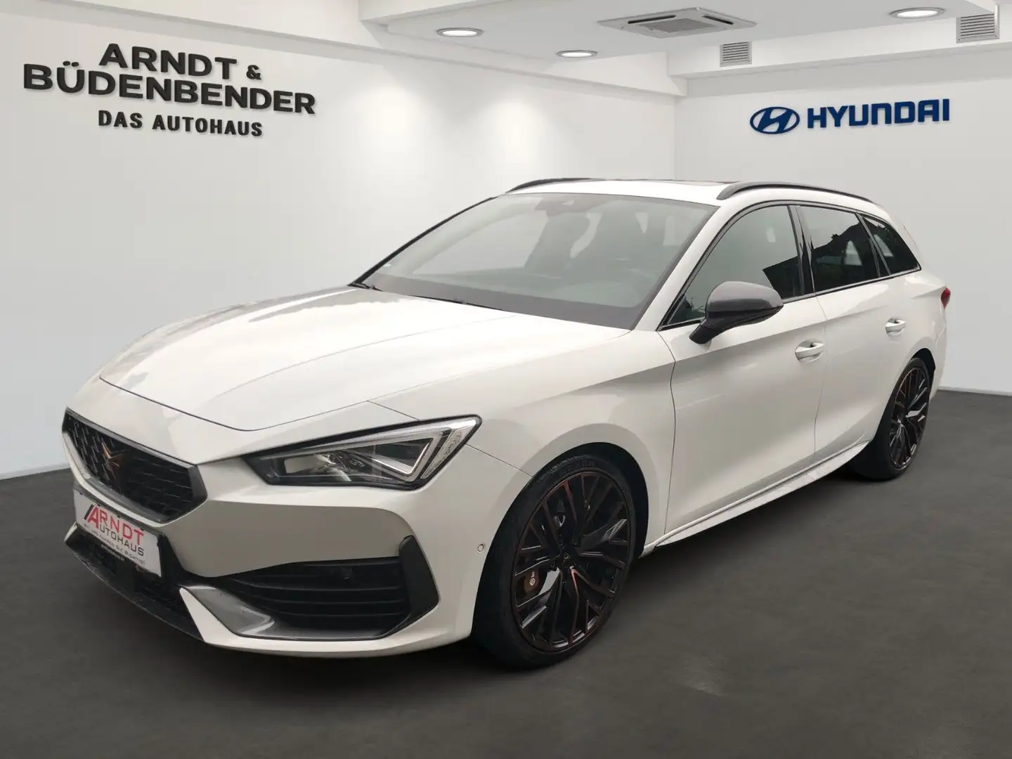 CUPRA Leon Sportstourer VZ 4Drive PANO AHK PERFORMANCE Blanc - 1