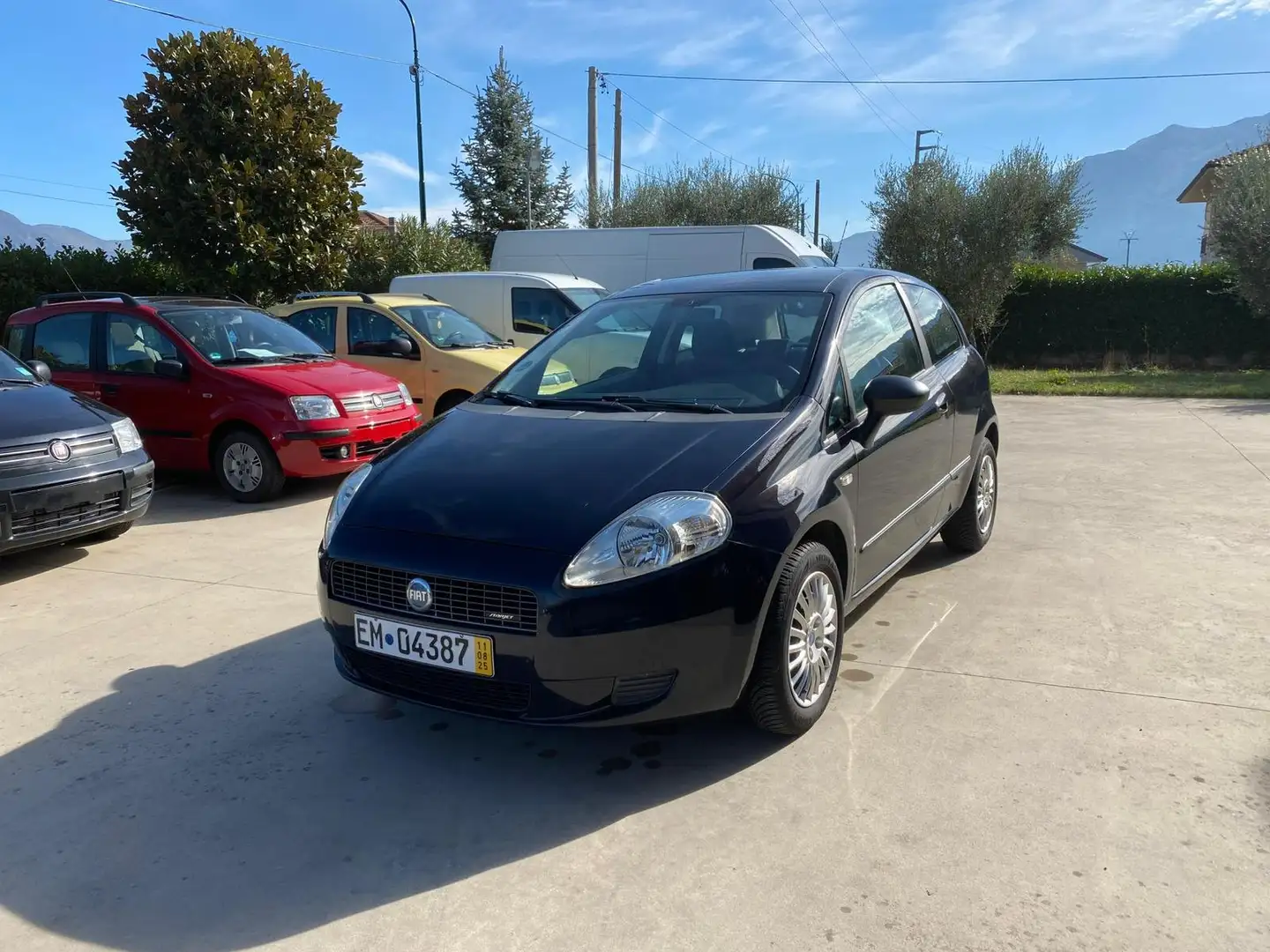 Fiat Grande Punto Grande Punto 3p 1.4 sjt 16v Dynamic 95cv Blu/Azzurro - 2