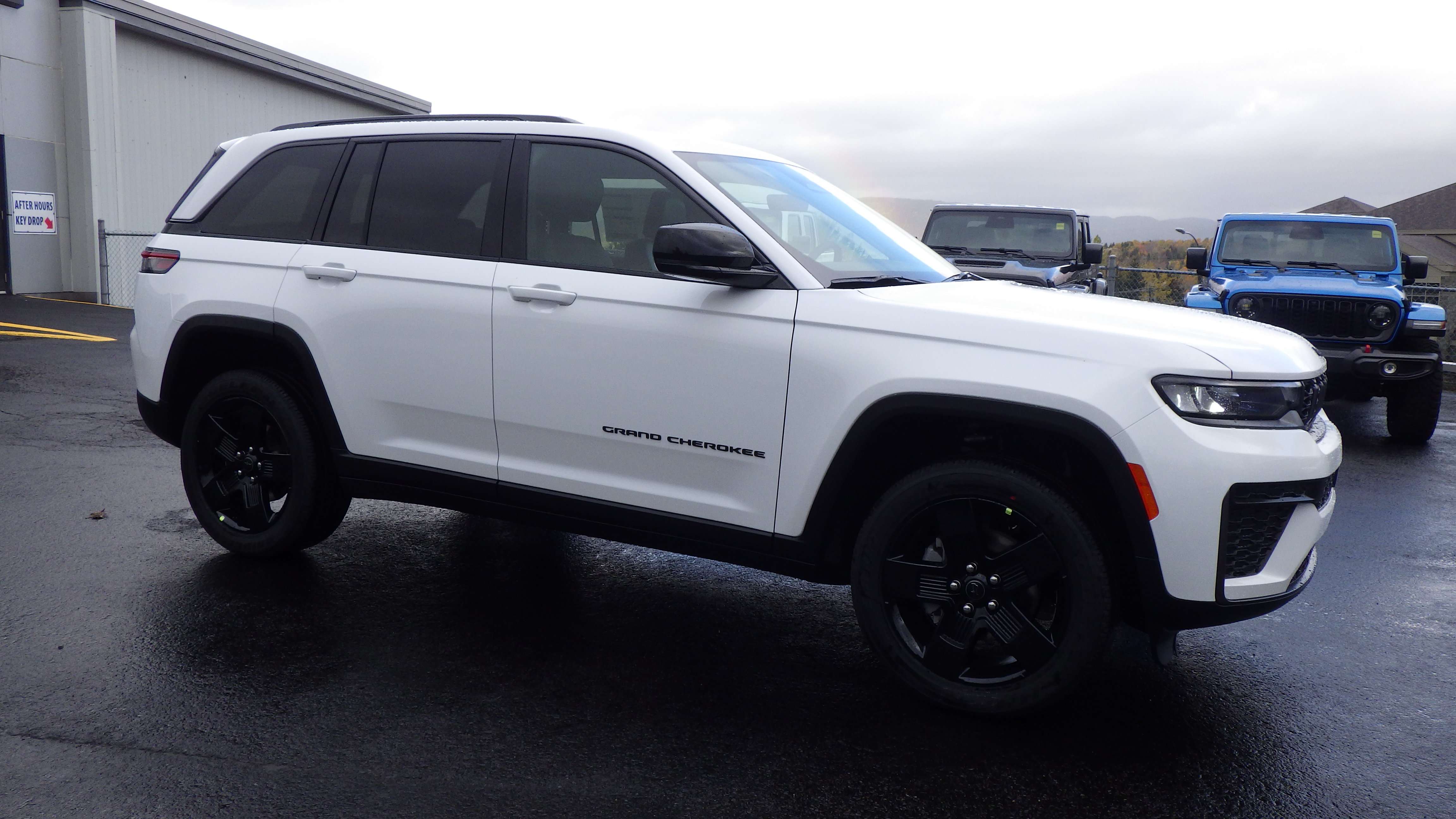 2027 Jeep Grand Cherokee