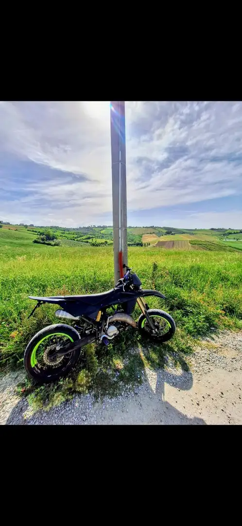 Husqvarna SM 125 Negru - 2