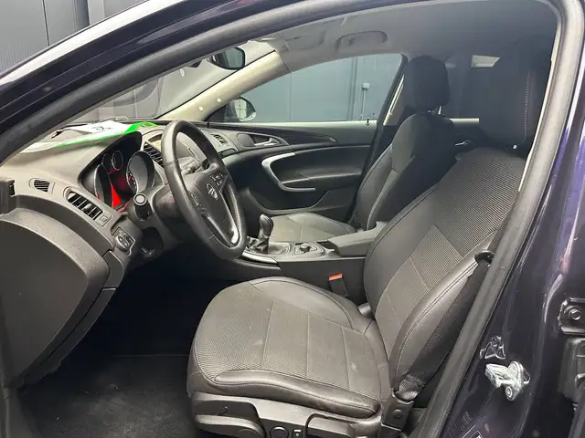 Opel Insignia view 13