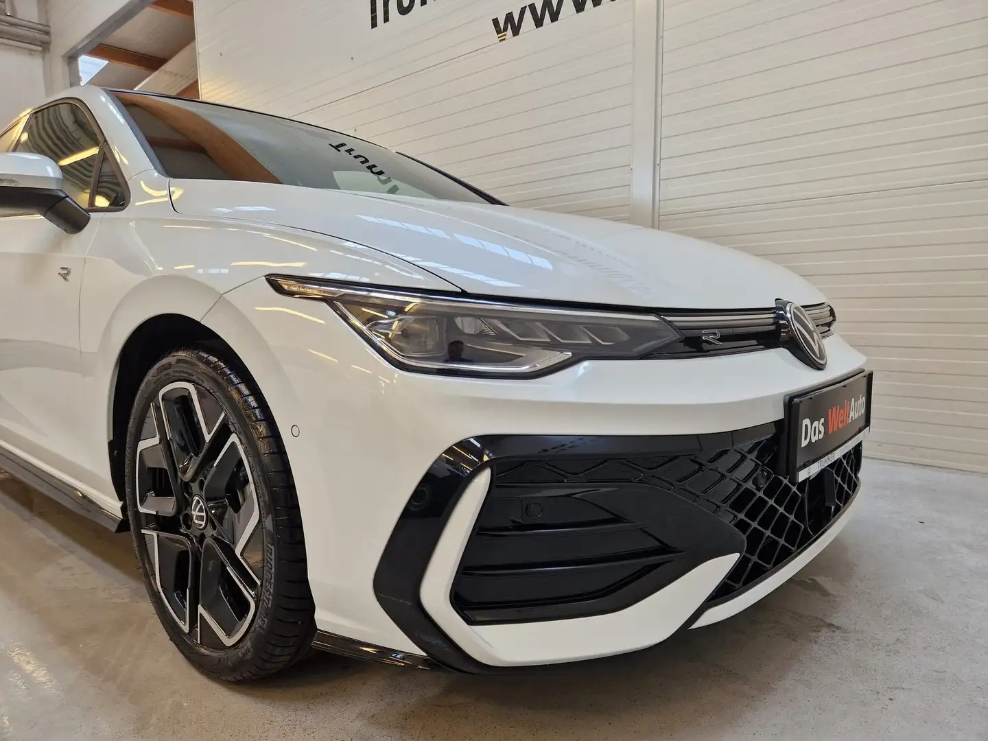 Volkswagen Golf Sport mHEV TSI DSG Weiß - 2