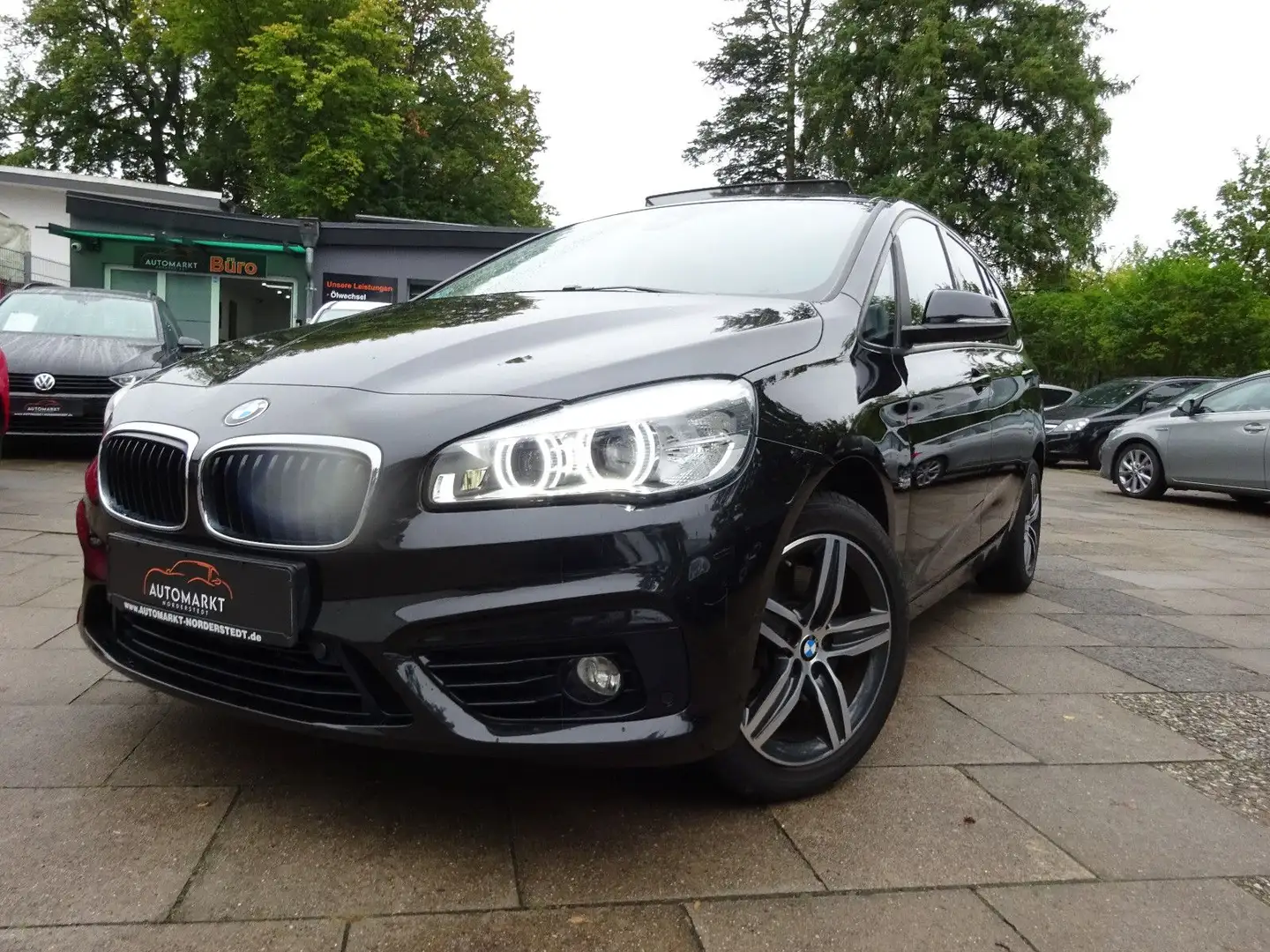 BMW 220 Gran Tourer 220 i / Panorama /SHZ / Klimaautomat Schwarz - 1