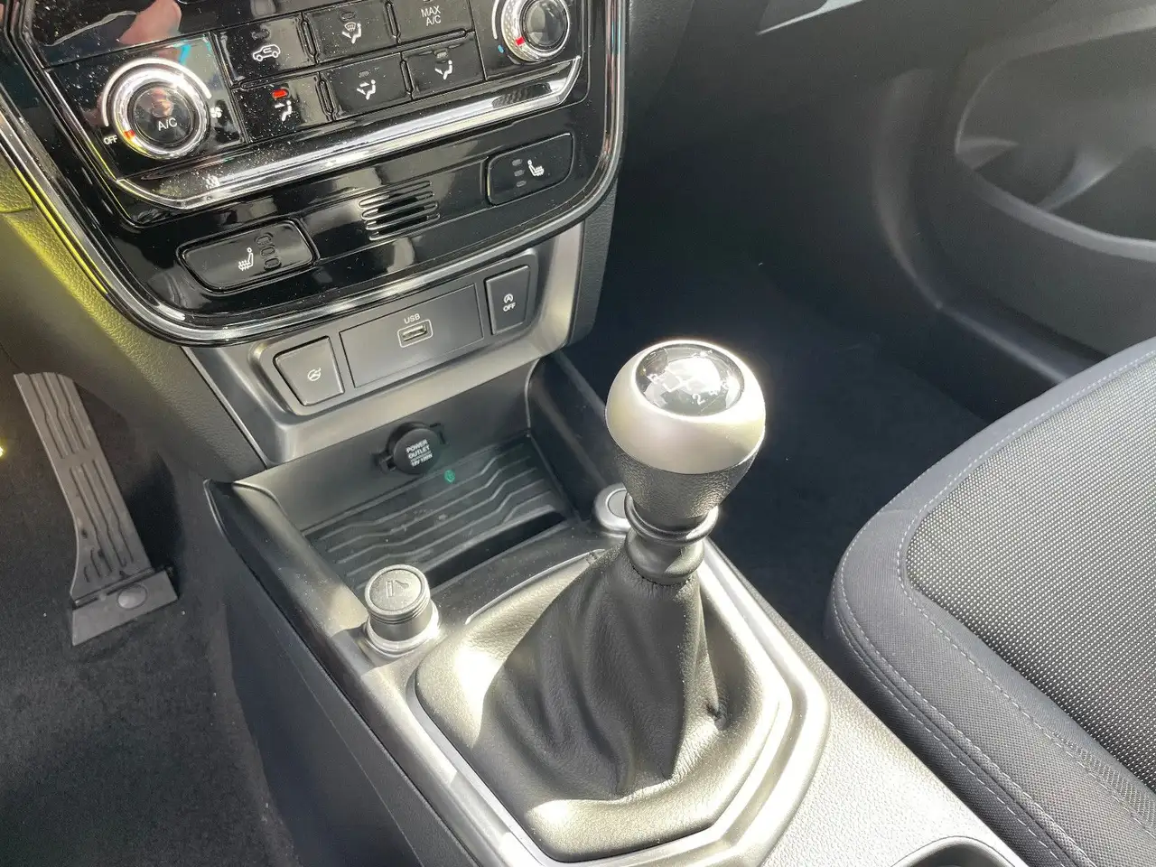 SsangYong Tivoli Quartz 1.5l Klima DAB,CarPlay,LED 19