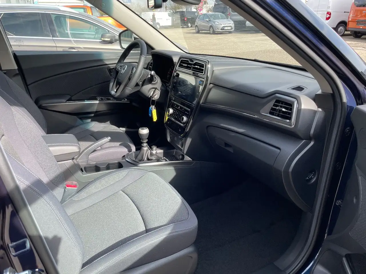 SsangYong Tivoli Quartz 1.5l Klima DAB,CarPlay,LED 12