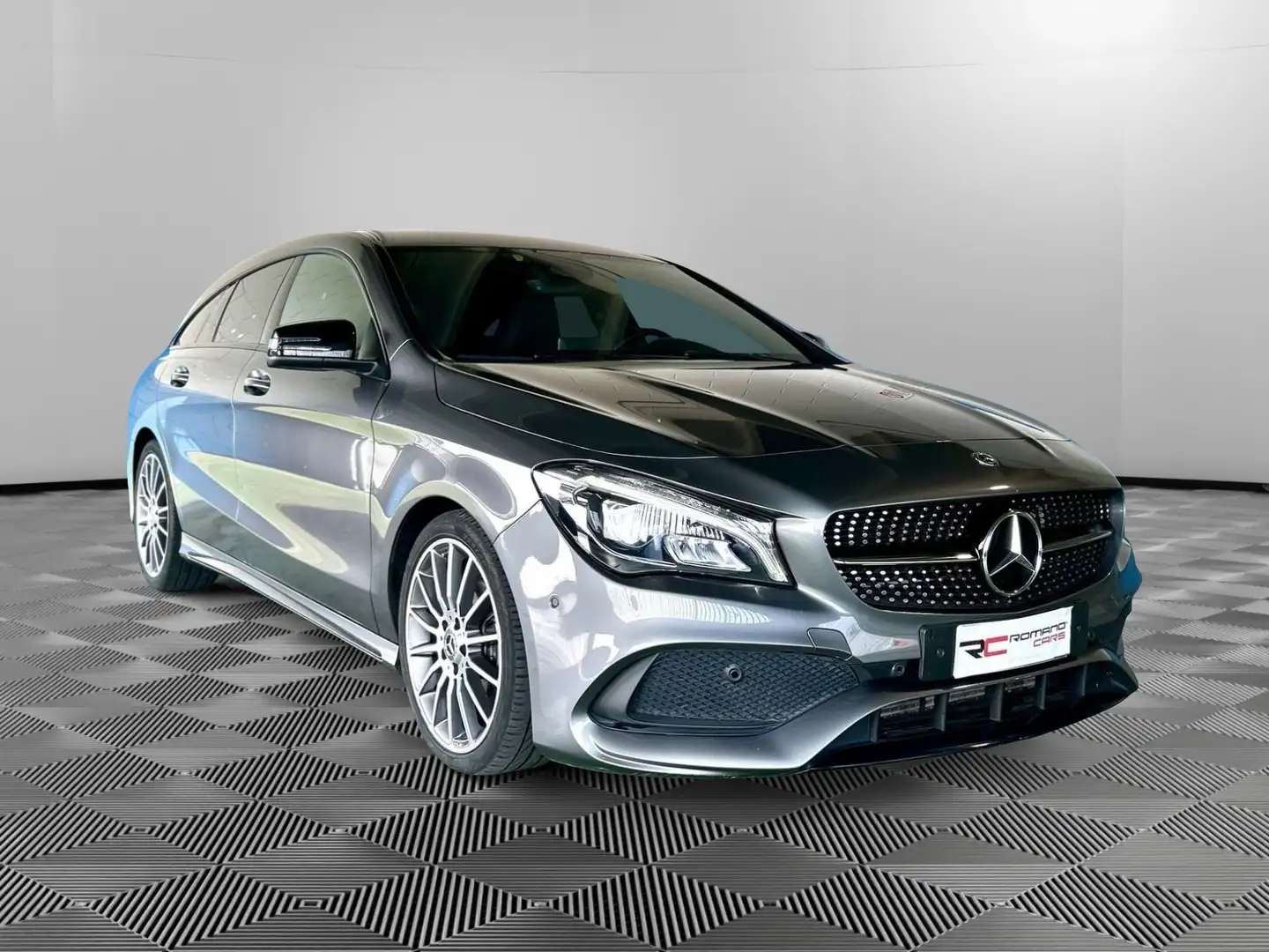 Mercedes-Benz CLA 200 CLA 200 S.W. Premium Gris - 1