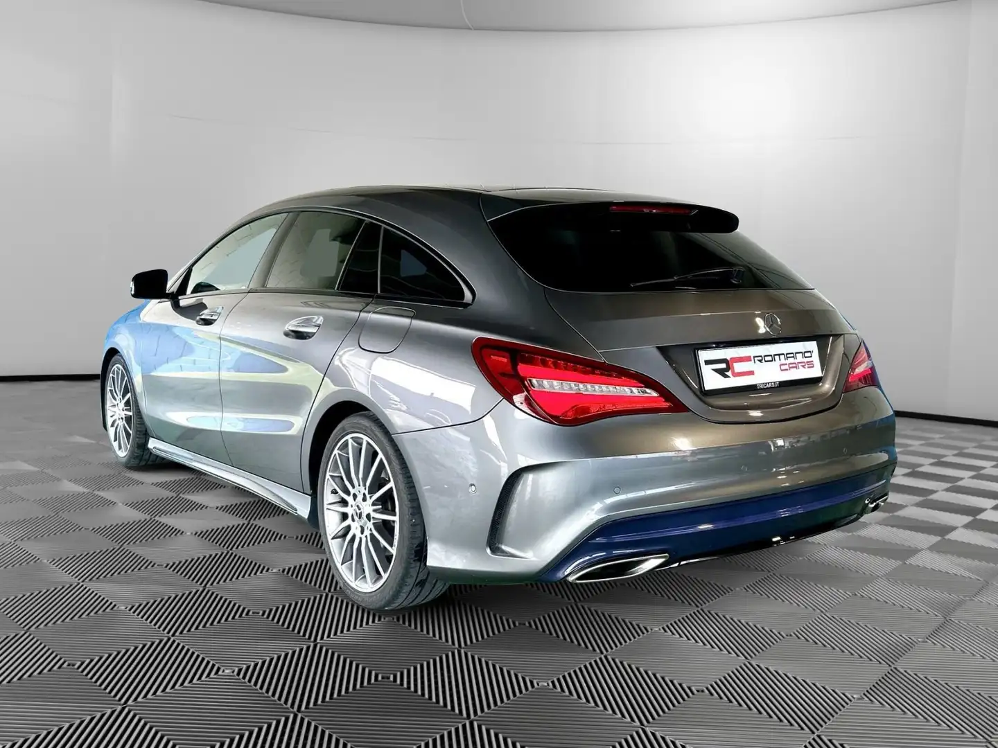 Mercedes-Benz CLA 200 CLA 200 S.W. Premium Gris - 2